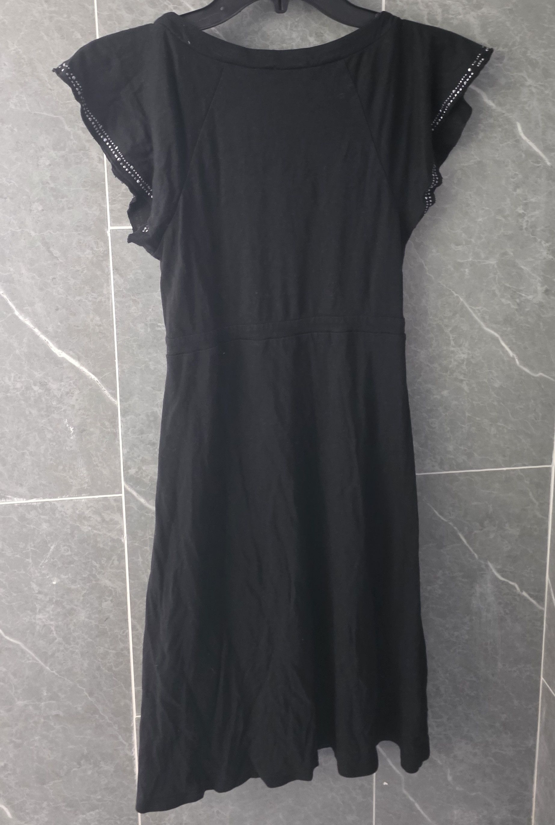 Express Express Black Dress Vneck Flutter Sleeve Rhinestones XS Size XS / US 0-2 / IT 36-38 - 2 Thumbnail