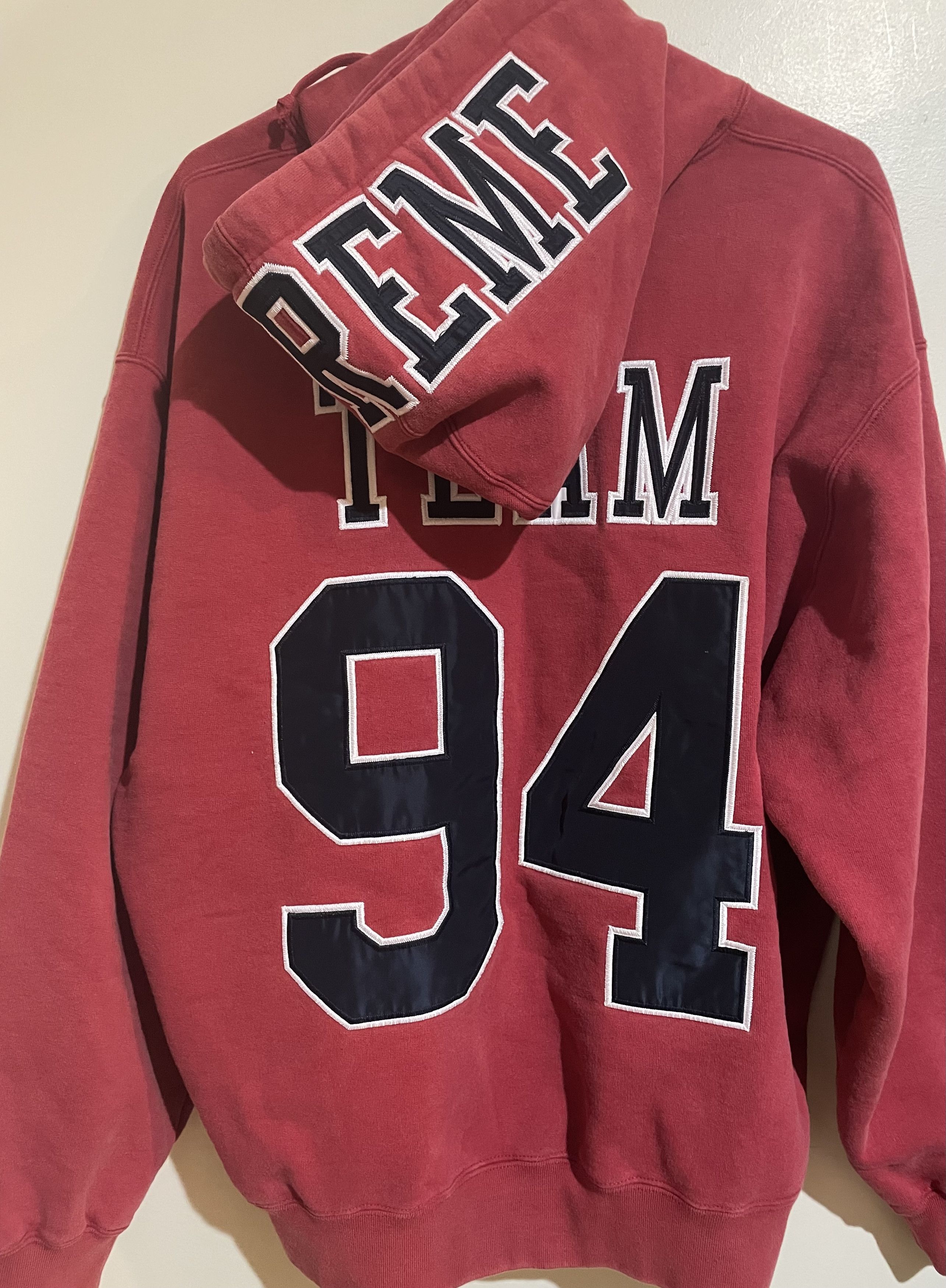 Supreme Supreme Team 94 Crewneck Black | Grailed