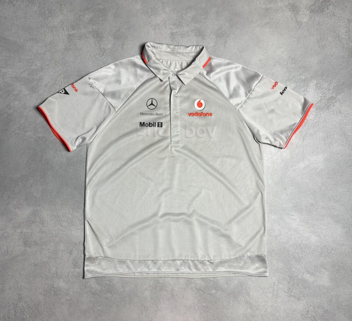 Malcolm McLaren Vodafone McLaren Mercedes F1 Racing Team Polo Shirt Jersey Size US XXL / EU 58 / 5 - 1 Thumbnail