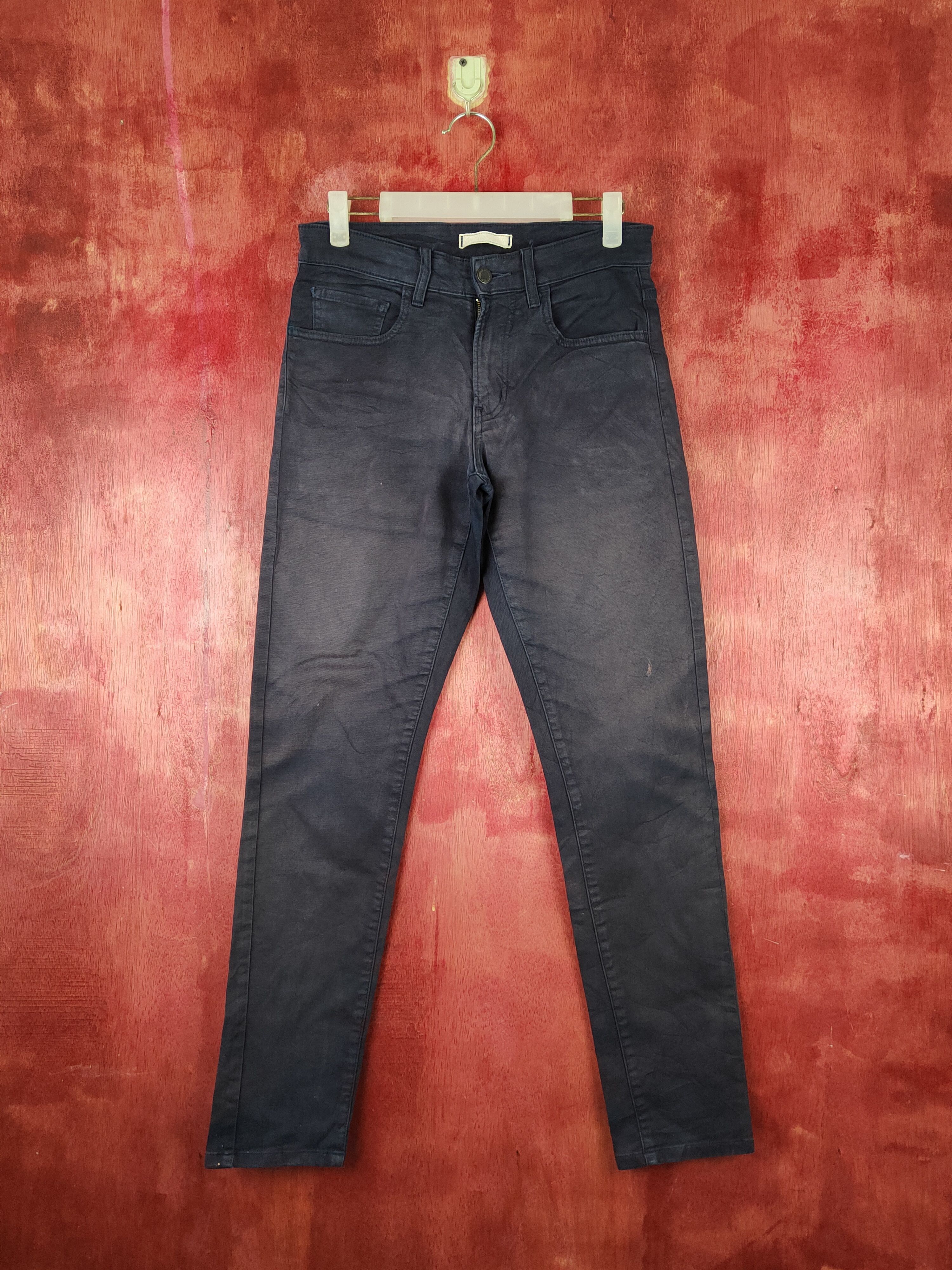 Japanese Brand Uniqlo Dark Blue faded Multipocket Soft Jeans #S1409 Size US 29 - 1 Thumbnail