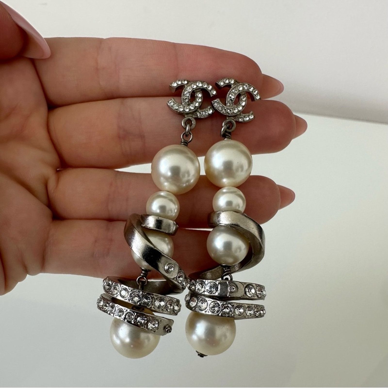 Chanel CHANEL earrings with big crystals Authentic Size ONE SIZE - 8 Thumbnail