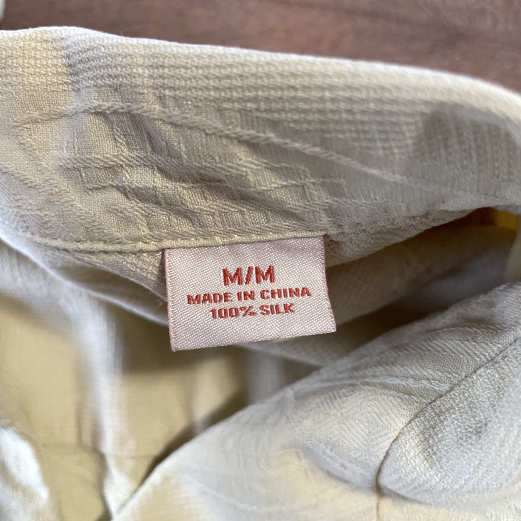 Tommy Bahama Tommy Bahama Shirt Mens M Yellow 100% Silk Short Sleeve Camp Button-Up Collared Beach Tropical 90s? Size US M / EU 48-50 / 2 - 4 Thumbnail