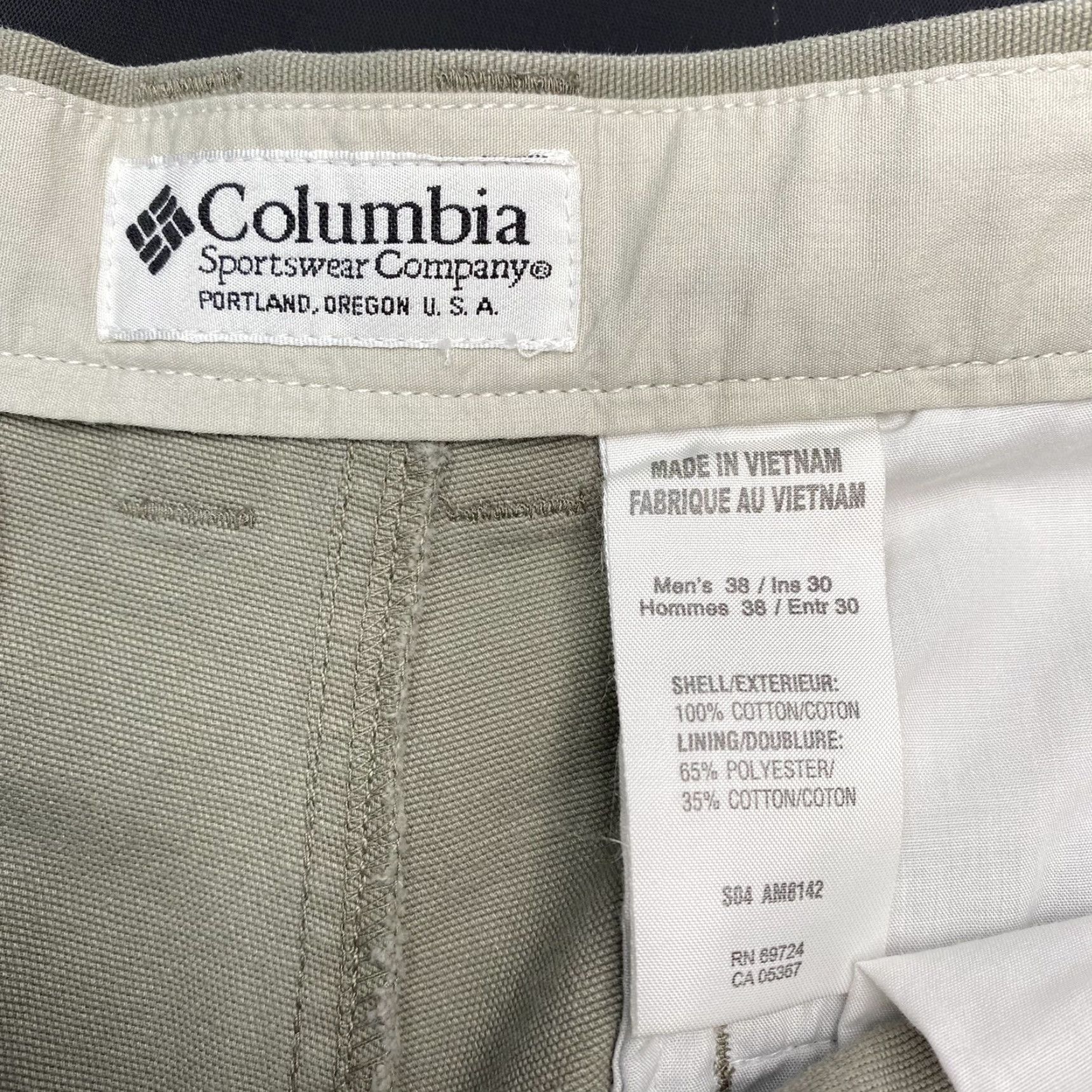 Vintage Columbia Cargo Pants Mens 38x30 Stone Washed Outdoor Hiking Zip Pocket Pants Mens Beige Pockets Outdoor 90s? Size US 38 / EU 54 - 4 Thumbnail