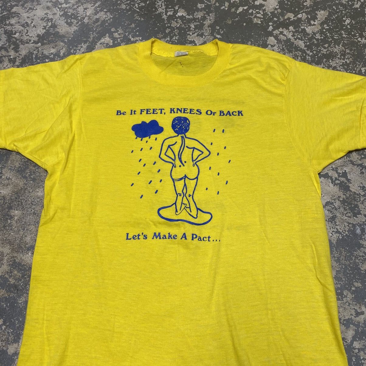 Japanese Brand × Vintage Vintage Orthopedic Surgery Feet Knees Back Funny Tshirt 80s Size US L / EU 52-54 / 3 - 7 Thumbnail