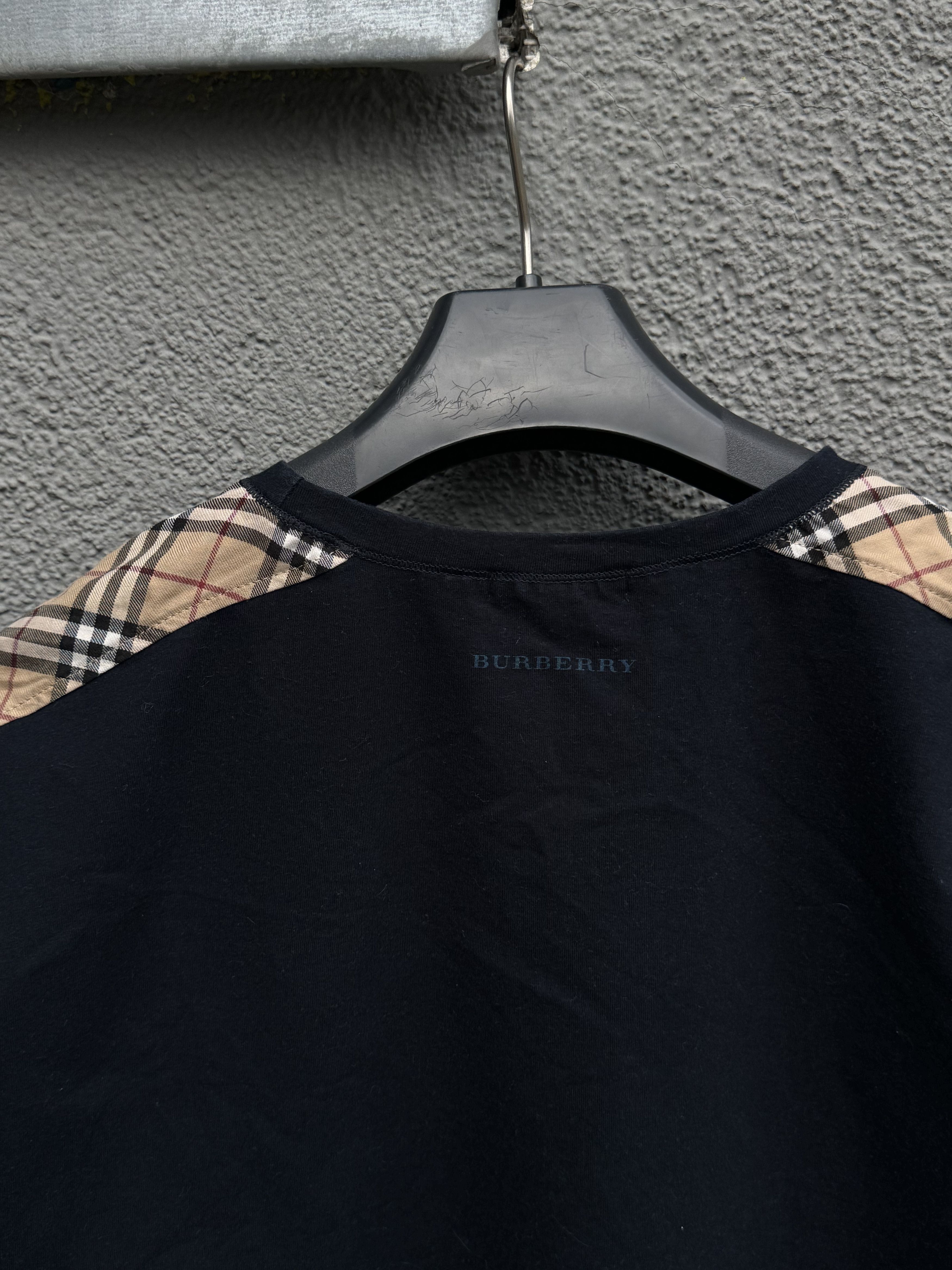 Burberry Burberry London T-shirt Check Navy Size L Size US L / EU 52-54 / 3 - 10 Thumbnail