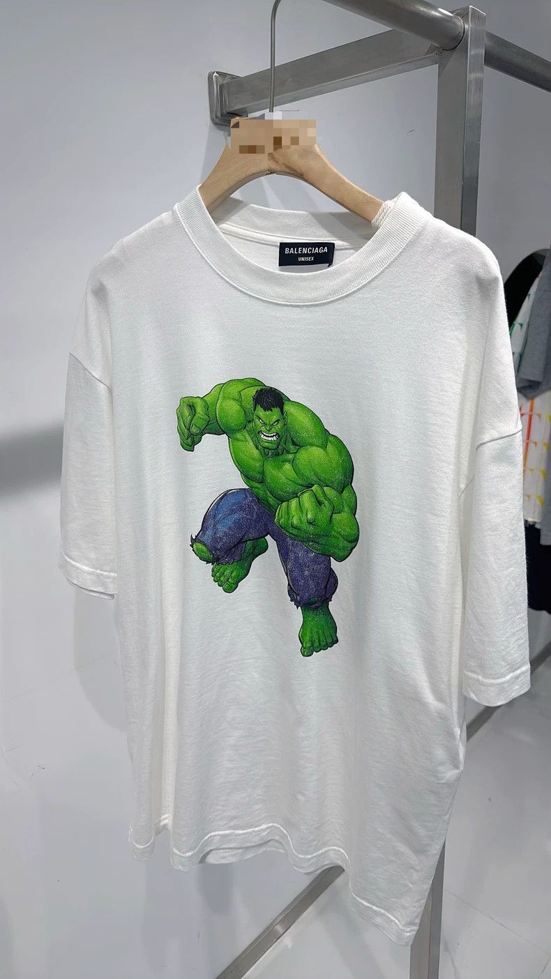 Balenciaga Balenciaga Green Giant Hulk Marvel Collab White Short Slee Size US XXS / EU 40 - 1 Thumbnail