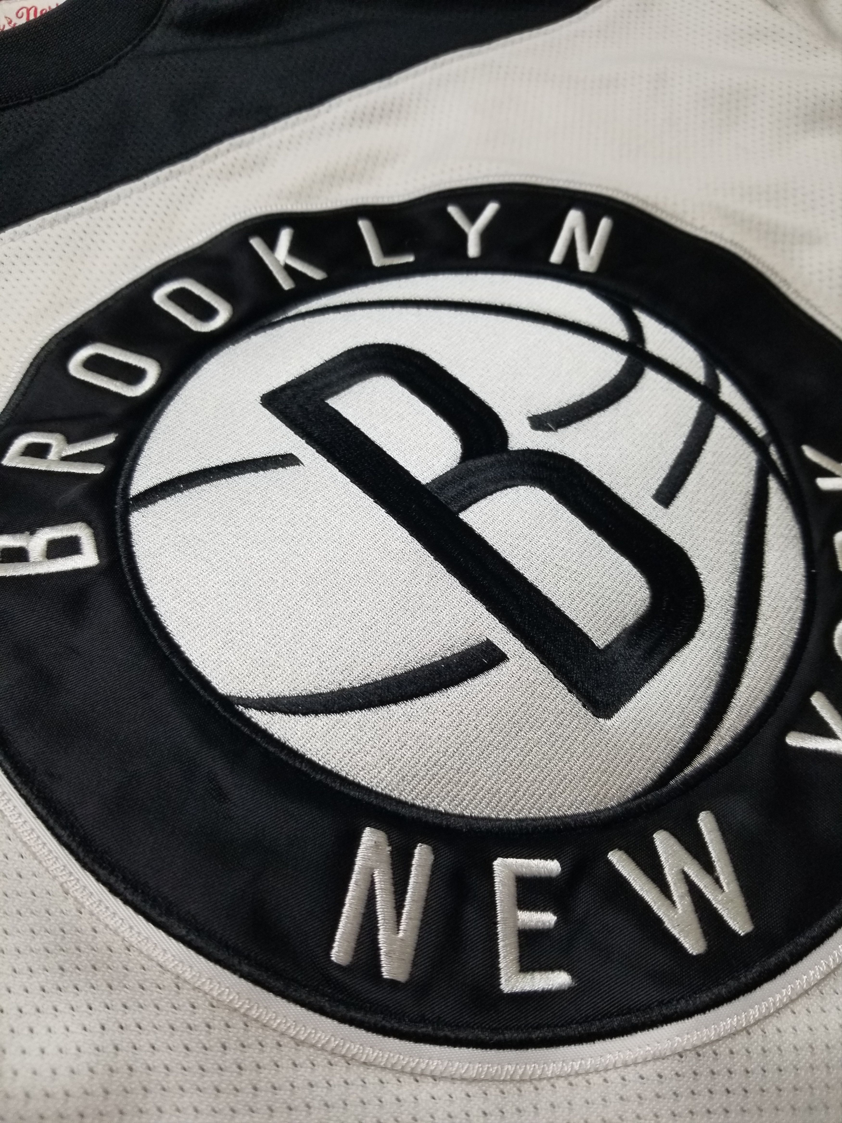 Mitchell & Ness Brooklyn Nets Mesh Longsleeve Hockey Style Jersey Size US M / EU 48-50 / 2 - 6 Thumbnail