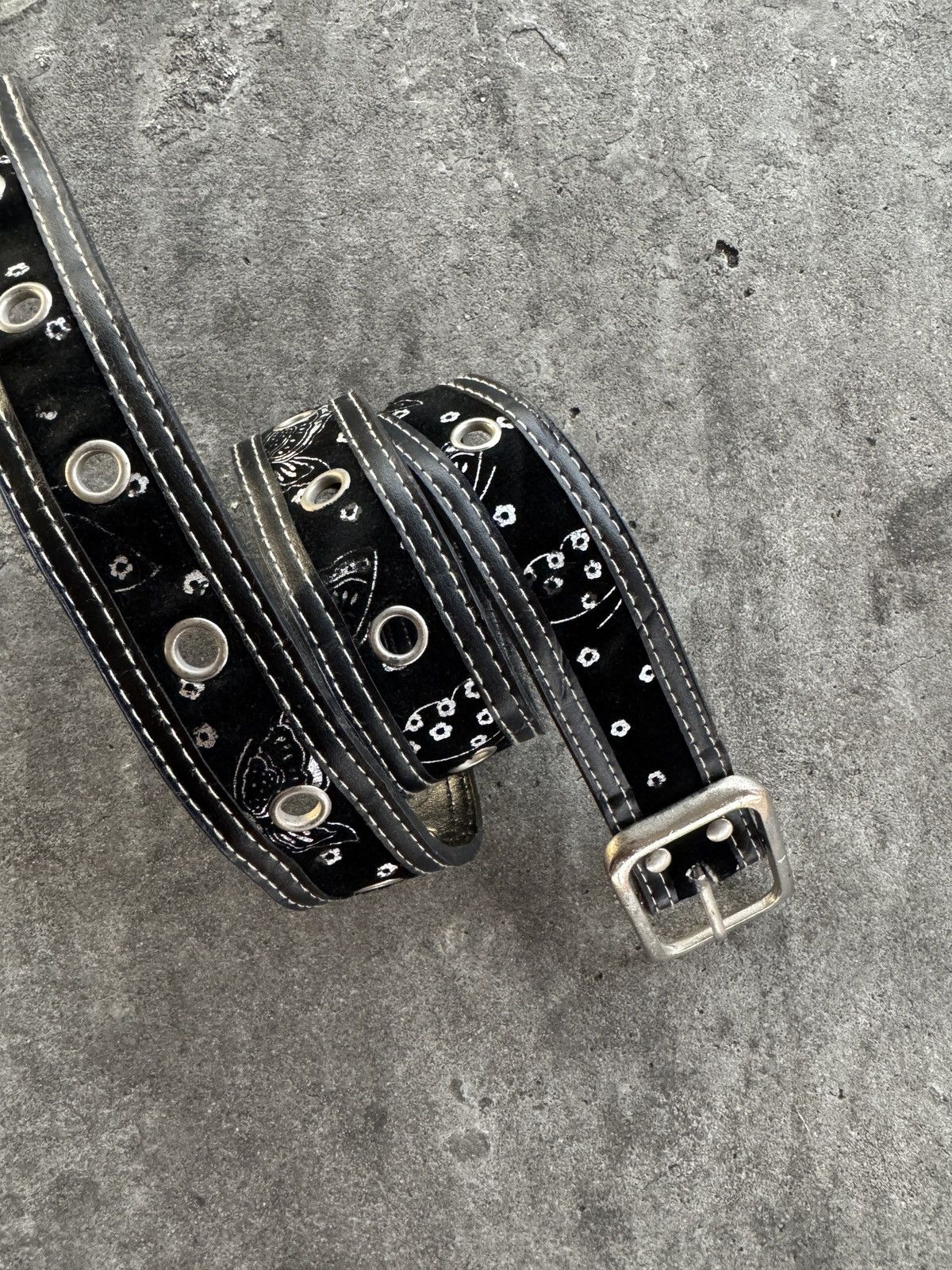 Japanese Brand Vintage Studded With One Prong Belt Size ONE SIZE - 2 Thumbnail