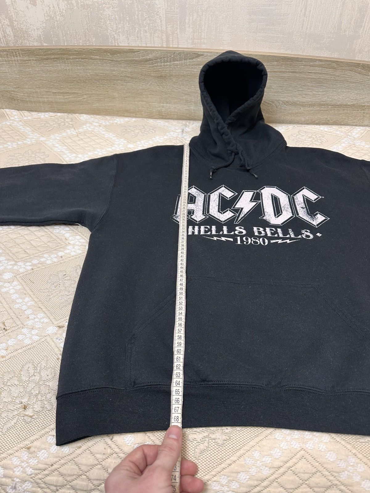 Band Tees 🔥 ACDC Hells Bells Back In Black 1980 Album Rock Band Hoodie Size US L / EU 52-54 / 3 - 11 Thumbnail