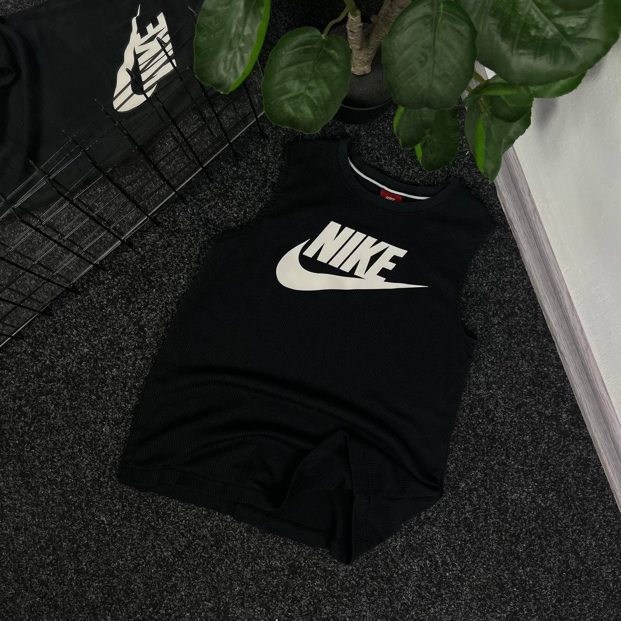 Nike Nike mesh vintage tank top tee big logo drill techwear y2k Size US S / EU 44-46 / 1 - 1 Thumbnail