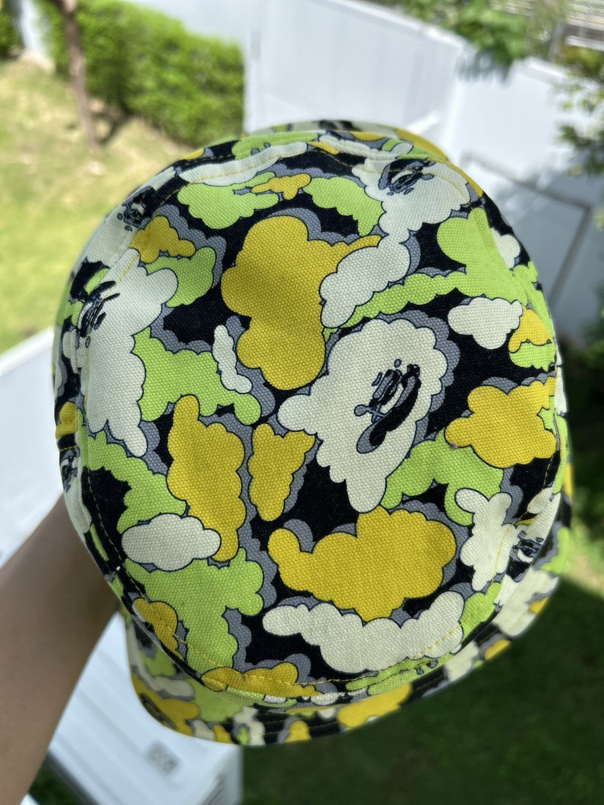 Bape × Kaws 2005 A BATHING APE X KAWS CLOUD BUCKET HAT [Size L] Size ONE SIZE - 6 Thumbnail