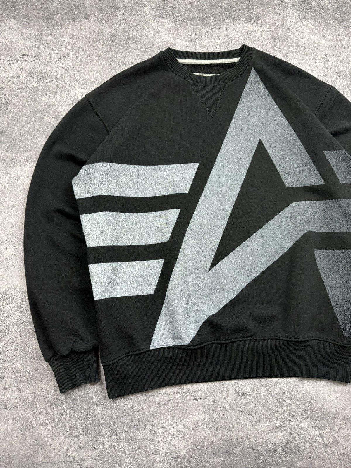 Alpha Industries Vintage Alpha Industries Big Logo Black Sweatshirt Size XL Size US XL / EU 56 / 4 - 5 Thumbnail