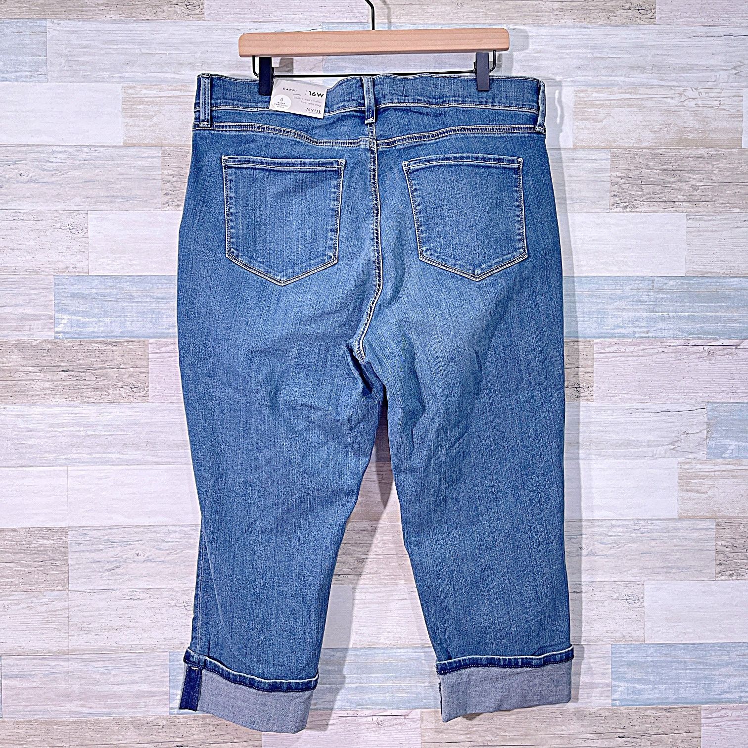 NYDJ NYDJ Dayla Wide Cuff Capri Jeans Womens Plus Size 16W Size 38" / US 16 / IT 52 - 5 Thumbnail