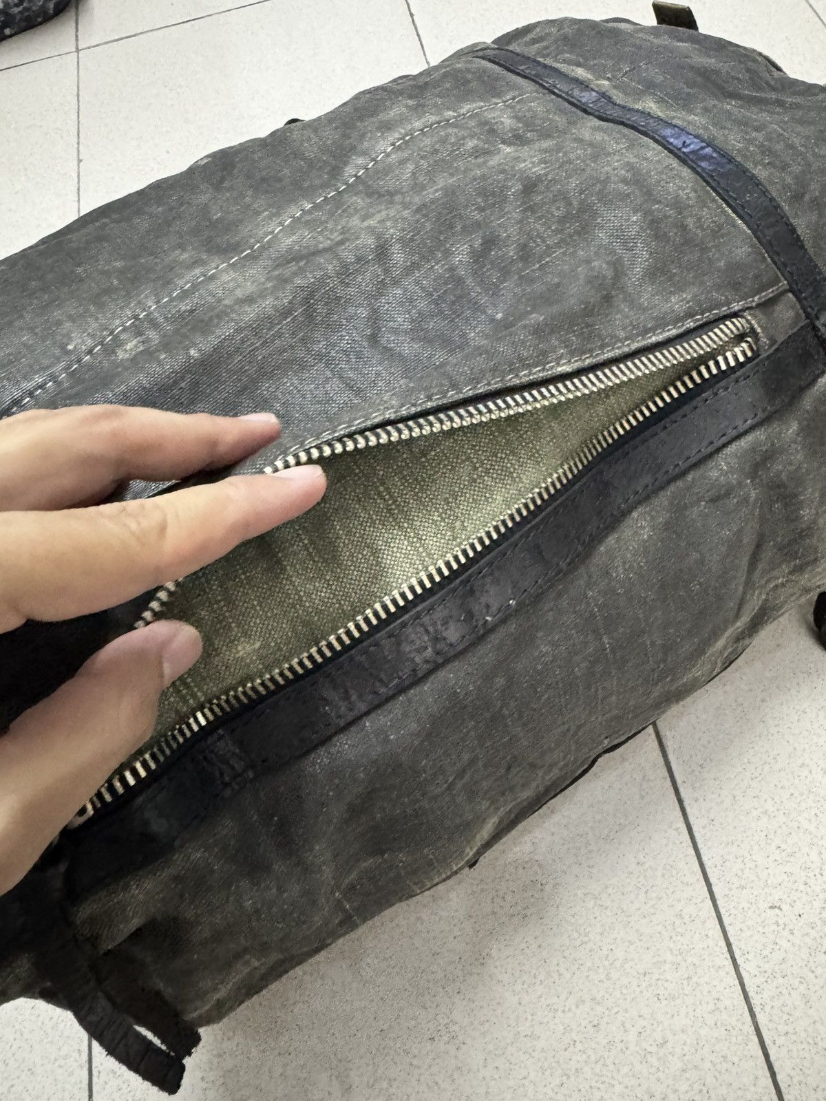Other SAISEI ITALY RECONSTRUCTED DISTRESSED AVANT GARDE 3-WAYS BAG Size ONE SIZE - 7 Thumbnail
