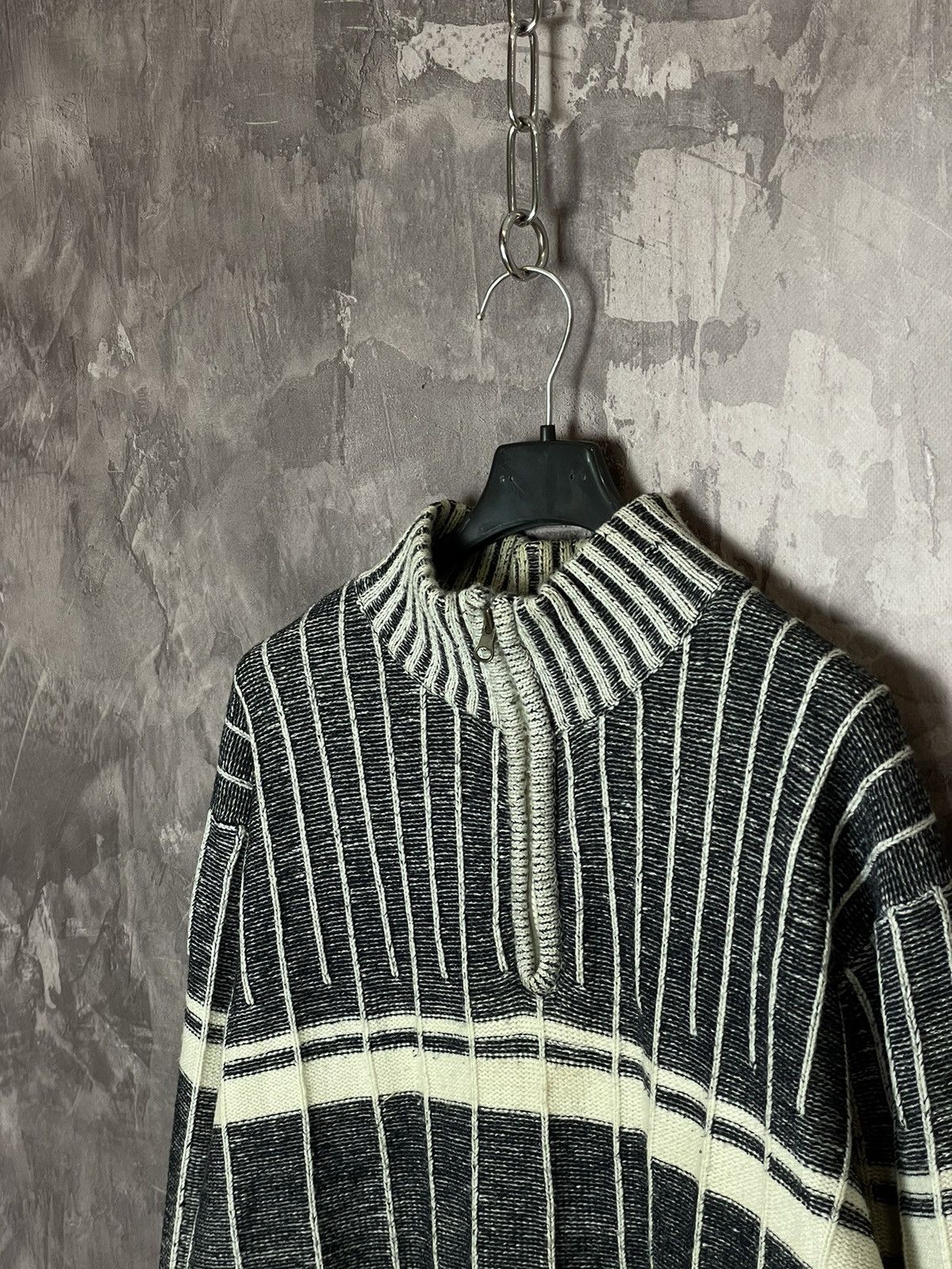 Vintage Y2K VTG 1990s 3D Striped Knit Zip Sweater Japan Skinny Style Size US L / EU 52-54 / 3 - 4 Thumbnail