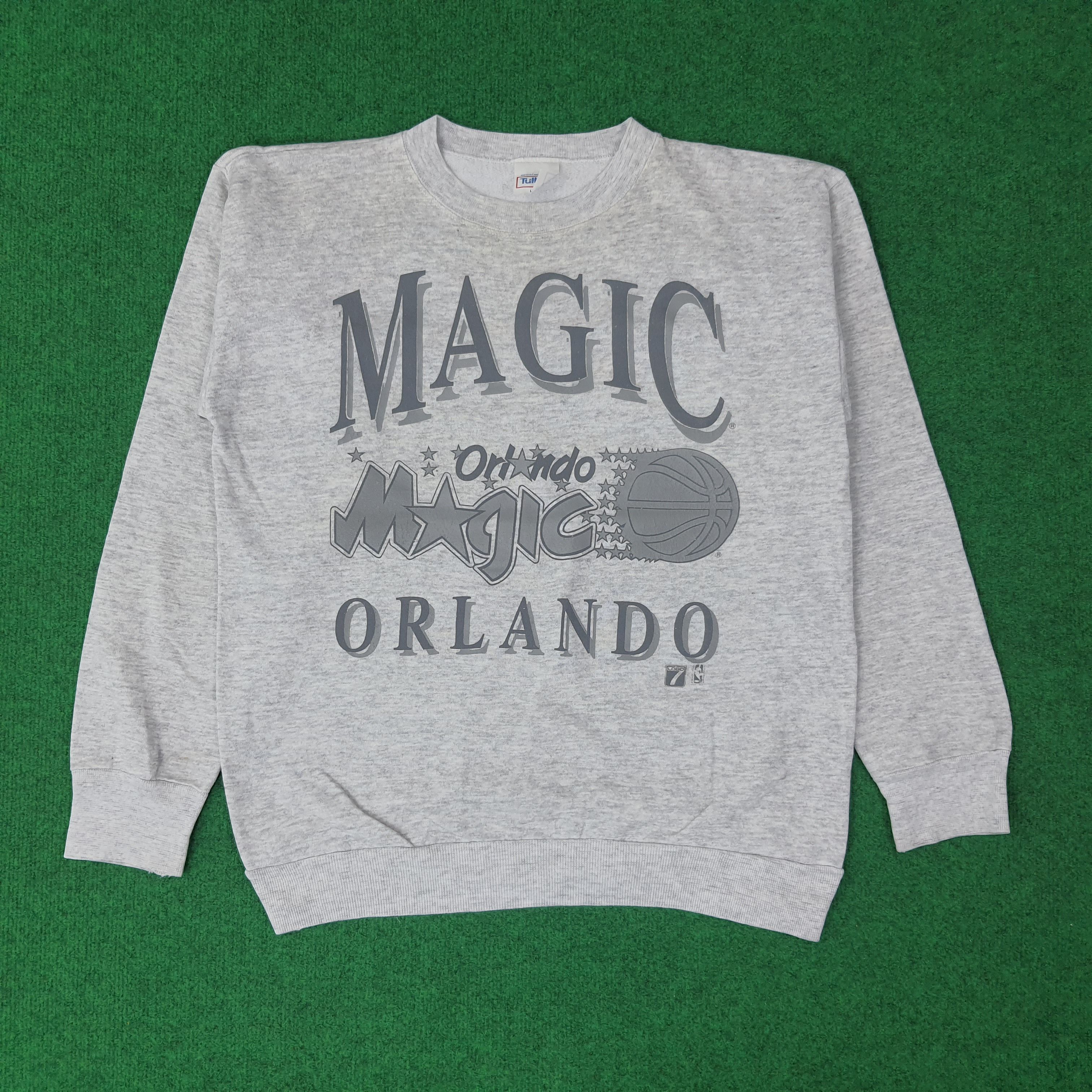 Tultex Vintage Orlando Magic Basketball Team Sweatshirt C257N10 Size US M / EU 48-50 / 2 - 1 Thumbnail