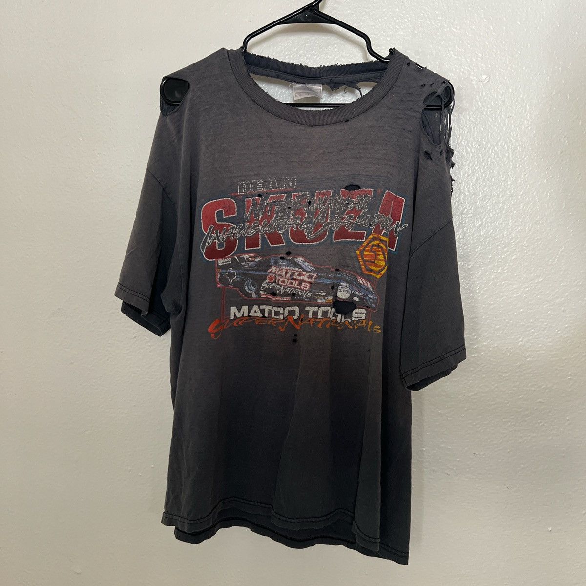 Vintage Thrashed Vintage Shirt Size US XL / EU 56 / 4 - 1 Thumbnail