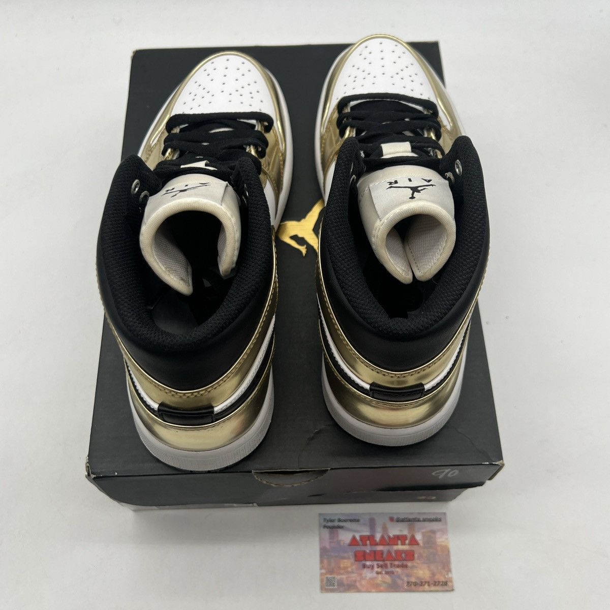 Nike Air Jordan 1 mid metallic gold Size US 8 / EU 41 - 6 Thumbnail