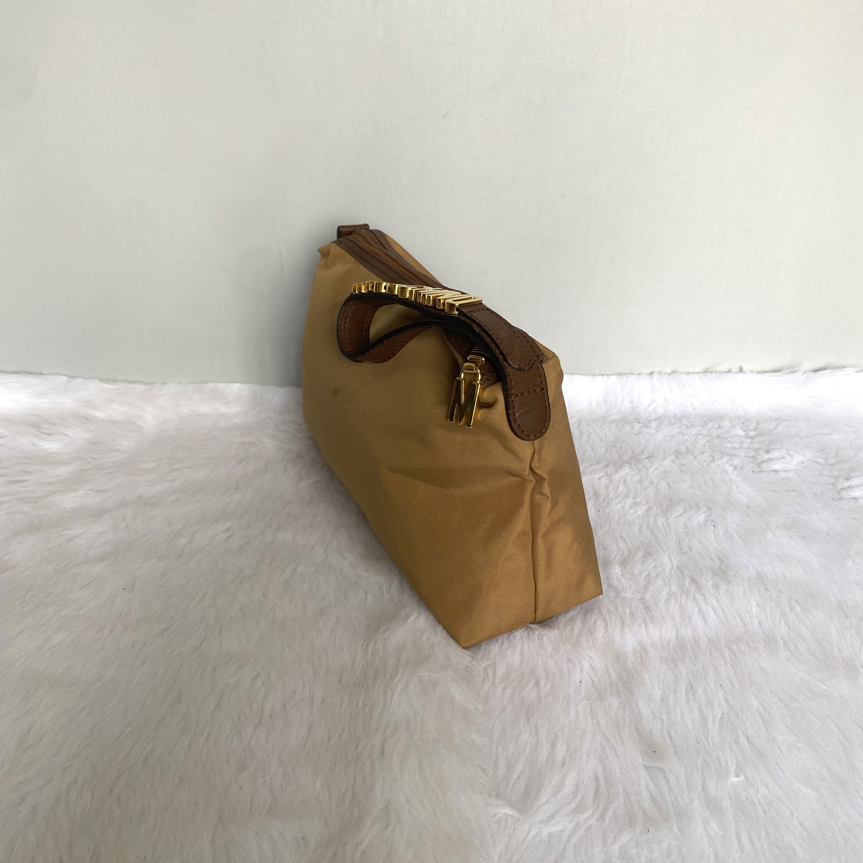 Moschino × Vintage MOSCHINO Vintage Brown Gold Hardware Logo Nylon Clutch Bag Size ONE SIZE - 4 Thumbnail