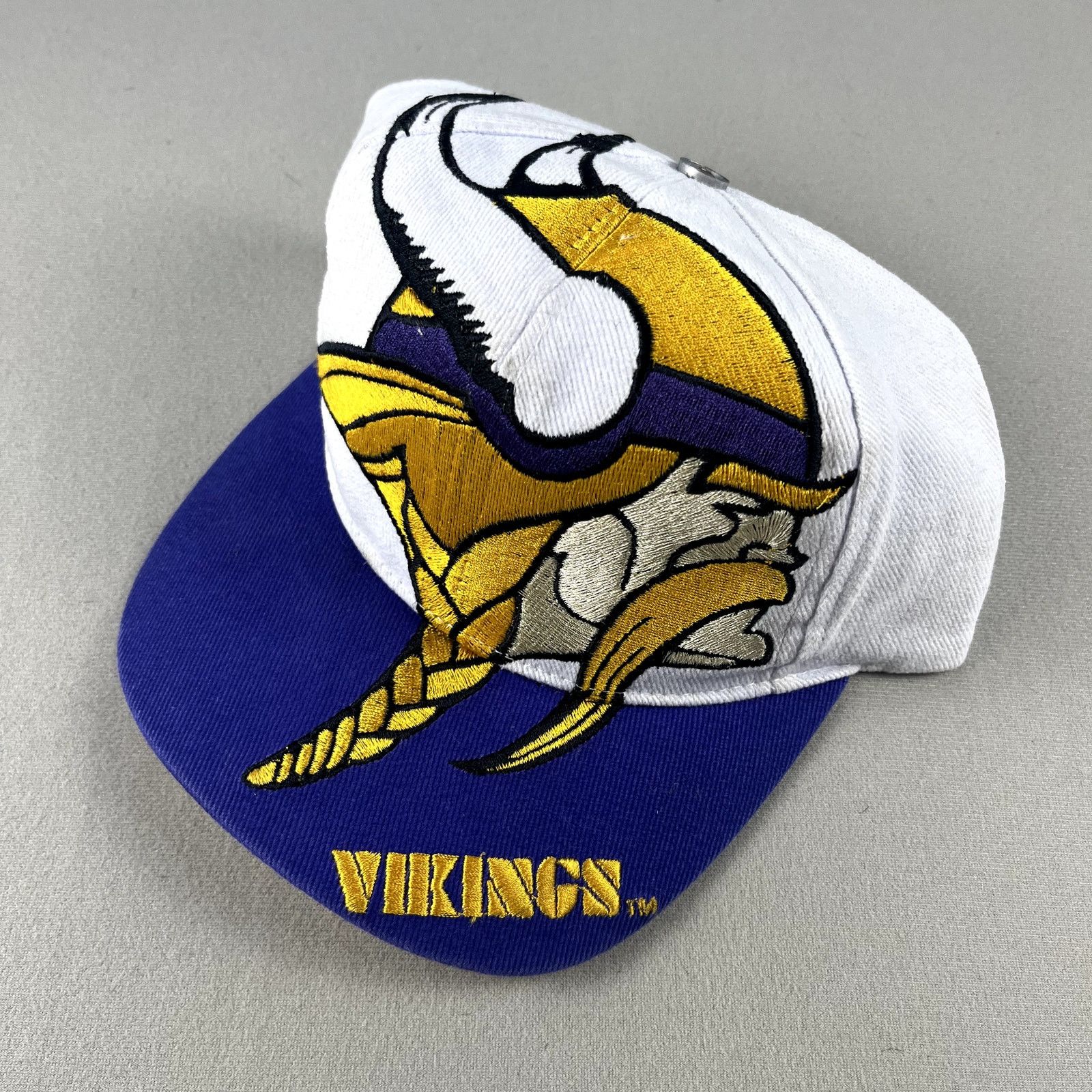 NFL × The Game × Vintage Vintage Minnesota Vikings Hat Snapback The Game Big Logo NFL Size ONE SIZE - 1 Thumbnail