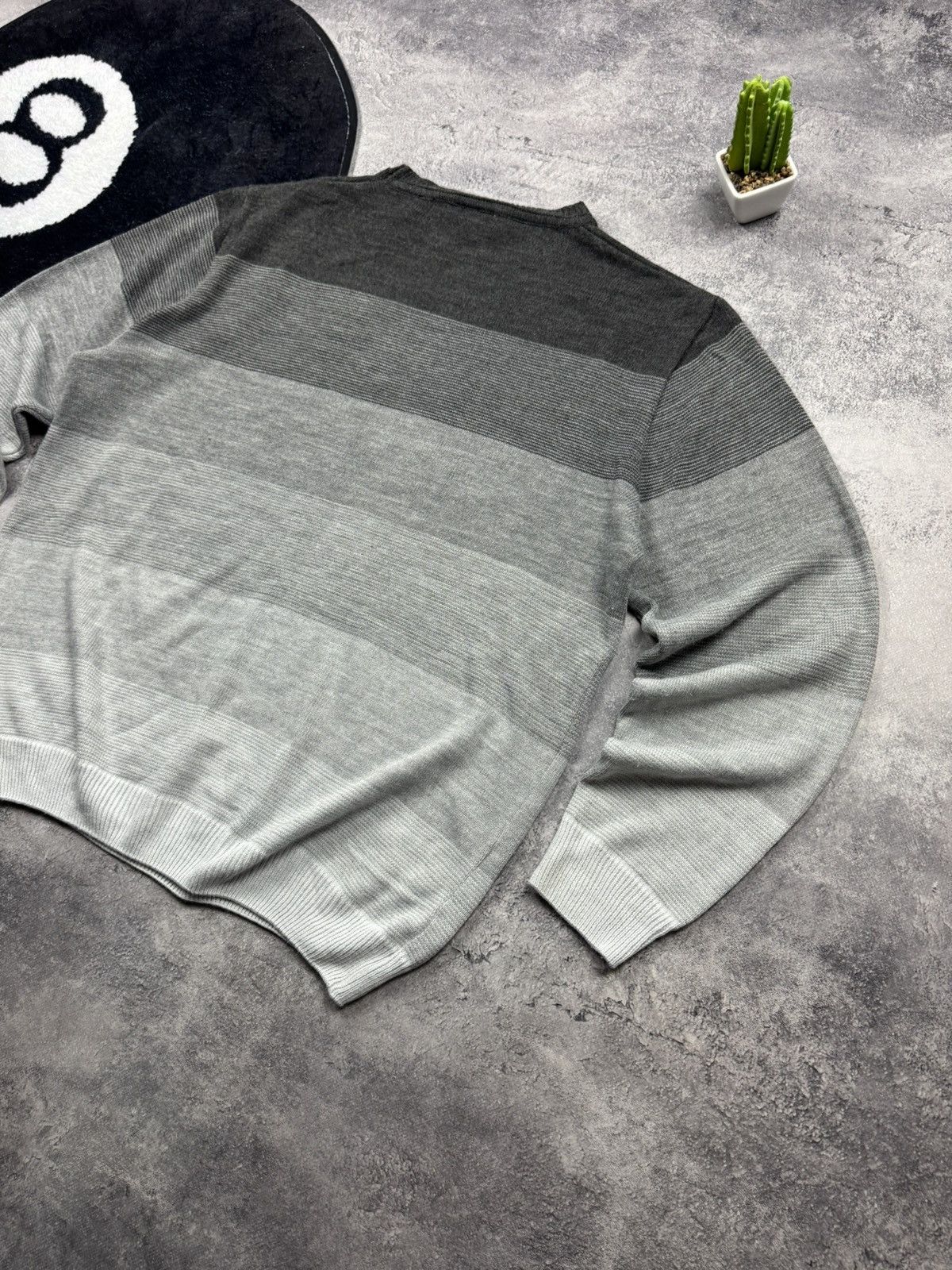 Comme des Garcons SHIRT Comme des Garçons SHIRT Gradient Striped Sweater Grey Sz L Size US L / EU 52-54 / 3 - 9 Thumbnail