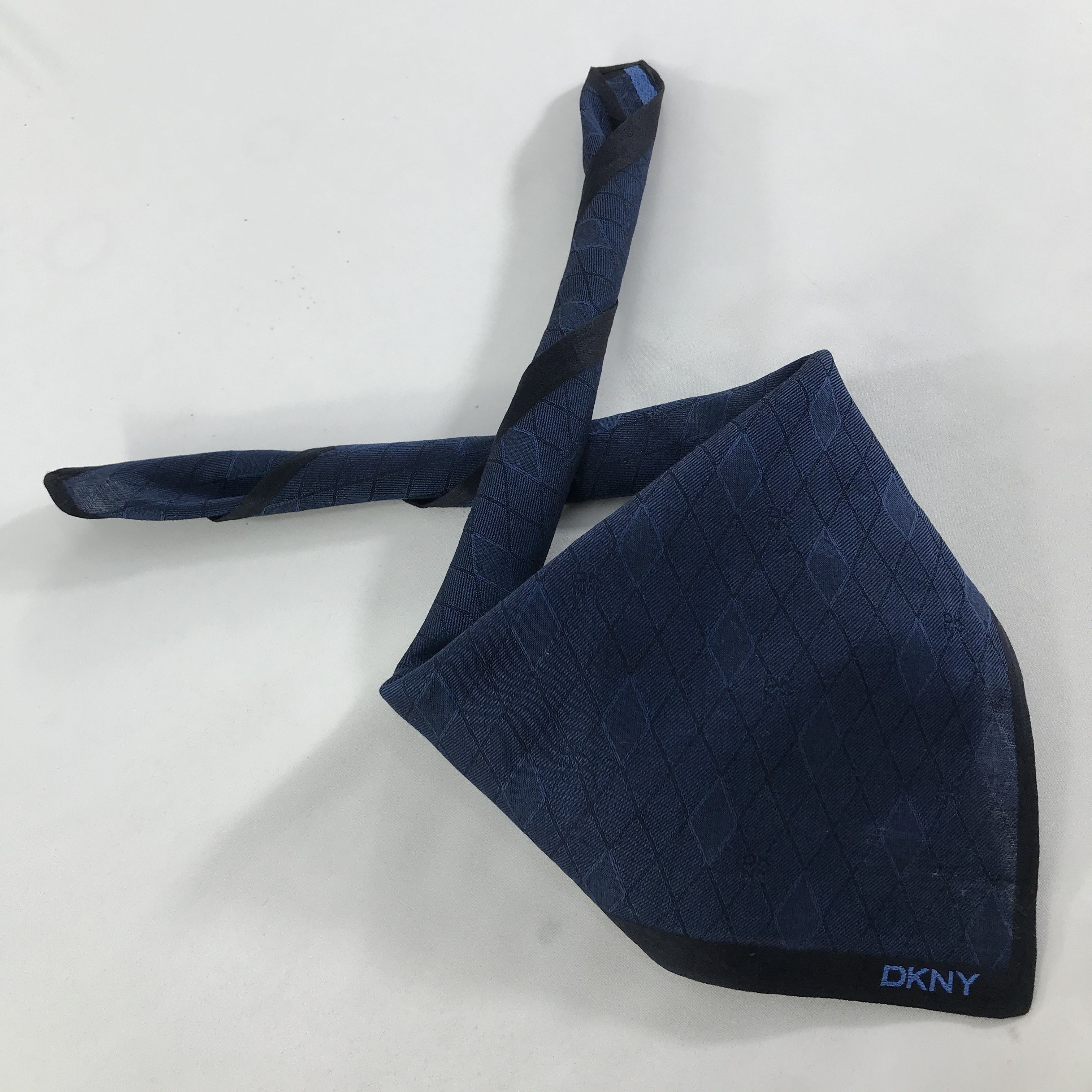 DKNY × Vintage DKNY Bandana / Handkerchief / Neckerchief - S1300 Size ONE SIZE - 4 Thumbnail