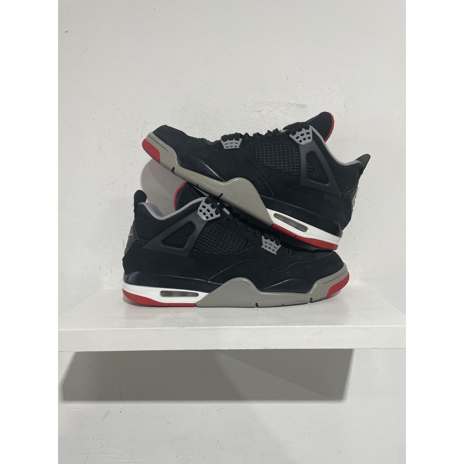 Nike JORDAN 4 RETRO BRED (2019) SIZE 11.5 PREOWNED Size US 11.5 / EU 44-45 - 1 Thumbnail