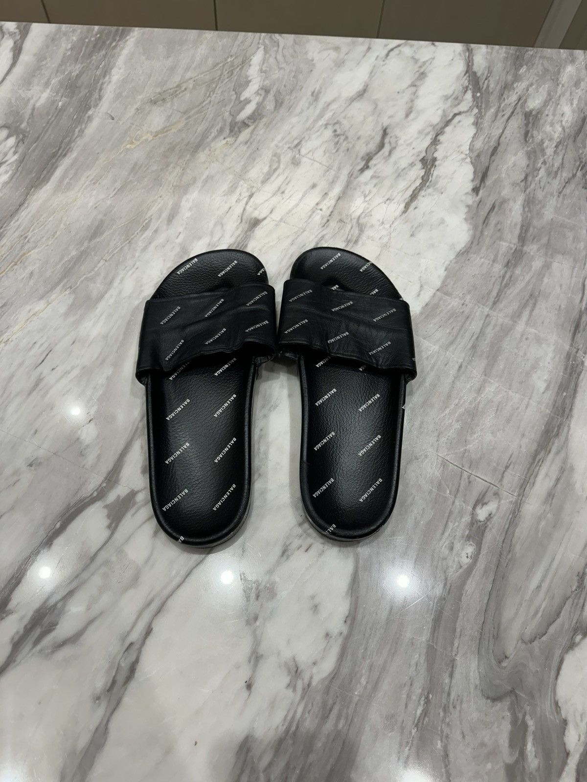 Balenciaga Balenciaga Leather Monogram sliders Size US 10 / EU 43 - 2 Thumbnail