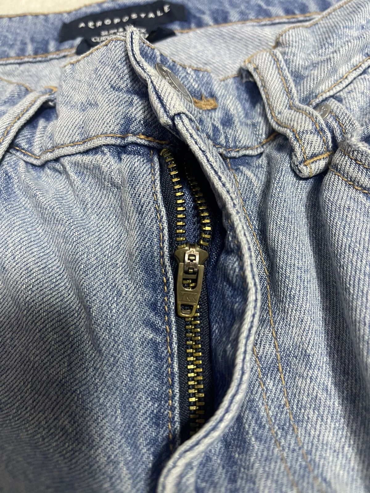 Aeropostale Aeropostale Distressed Jeans (14) Size 29" - 9 Thumbnail