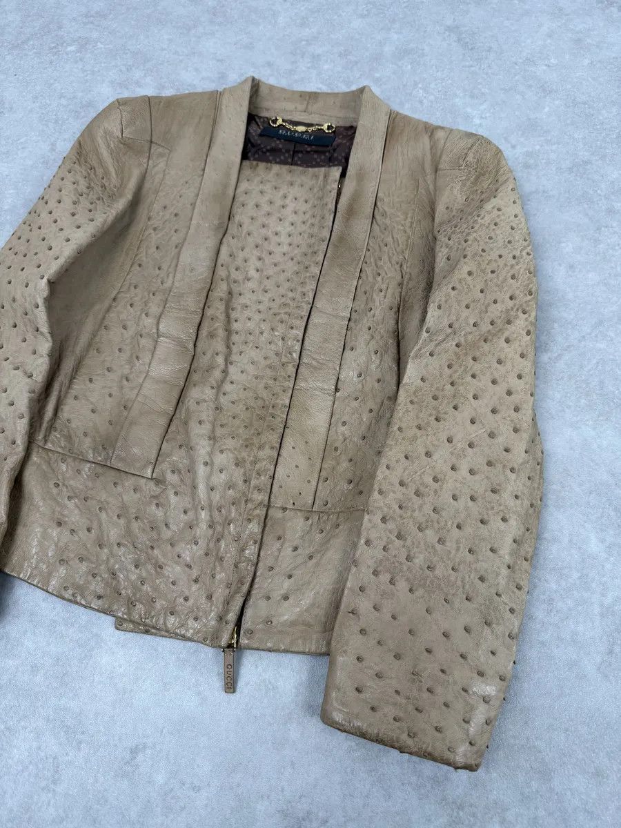 Gucci FW2010 Gucci Beige Asymmetrical Ostrich Leather Jacket by Frida Giannini Size S / US 4 / IT 40 - 12 Thumbnail
