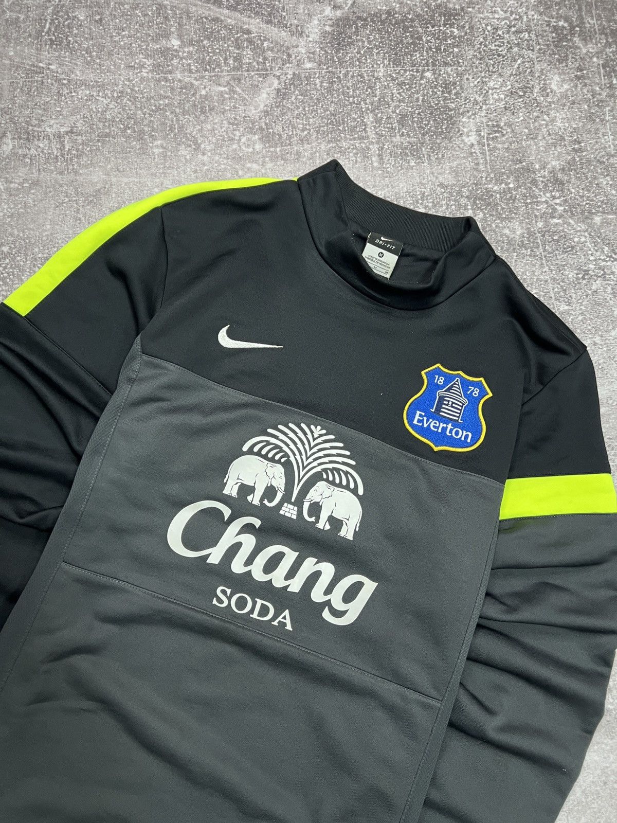 Nike EVERTON CHANG 2013 VINTAGE NIKE TEAM SOCCER SWEATSHIRT Size US M / EU 48-50 / 2 - 3 Thumbnail