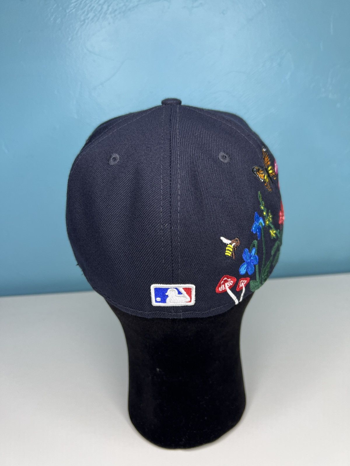 MLB Detroit New Era 59FIFTY Hat Blue Floral 7 1/8 MLB RARE Size ONE SIZE - 5 Thumbnail