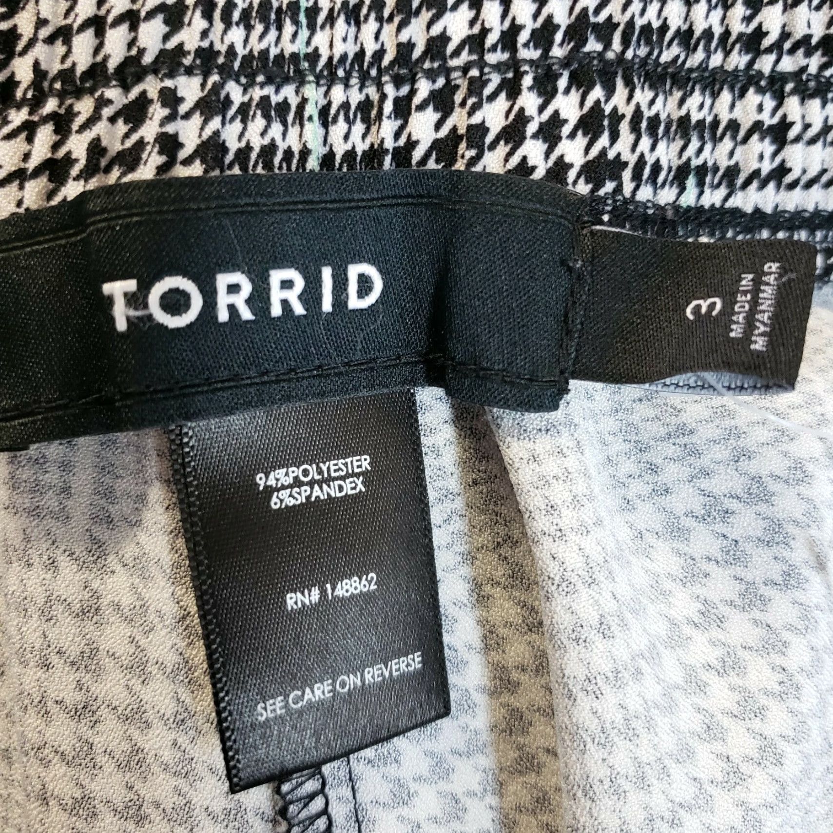 Torrid Torrid Womens Pants 3X Black Green Houndstooth Pull On Cuffed High Rise Cropped P 20" Waist 26" Inseam Womens Size 40" / US 18 - 6 Thumbnail