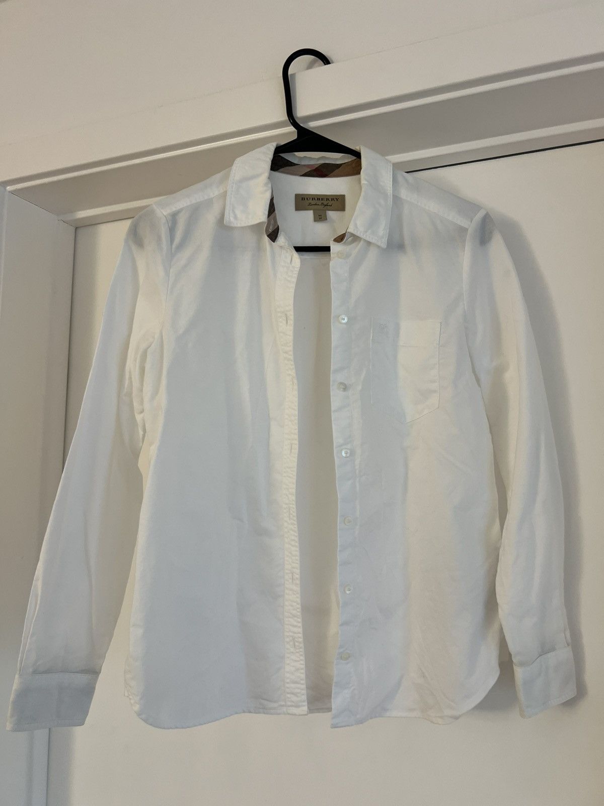 Burberry Burberry Women's White Cotton Button-Down Shirt Size XS / US 0-2 / IT 36-38 - 1 Thumbnail