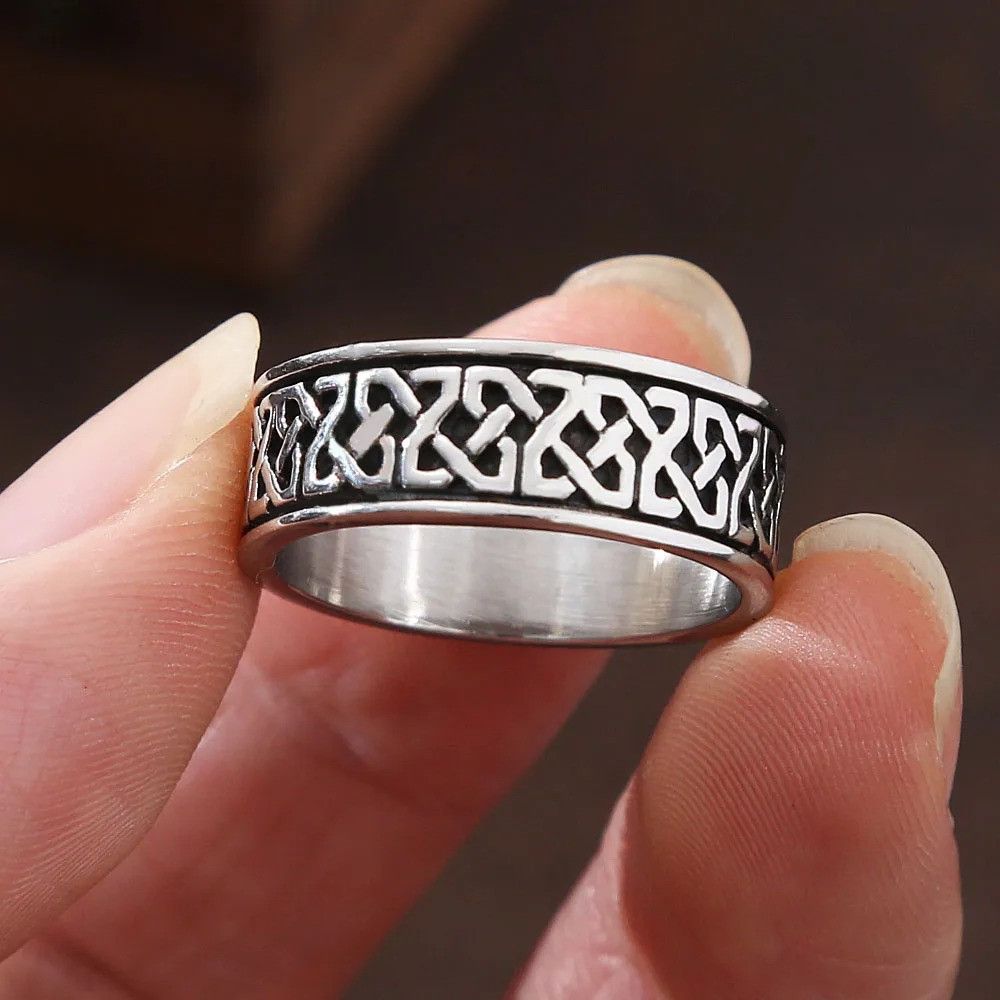 Jewelry Celtics Knot Ring Size ONE SIZE - 5 Thumbnail