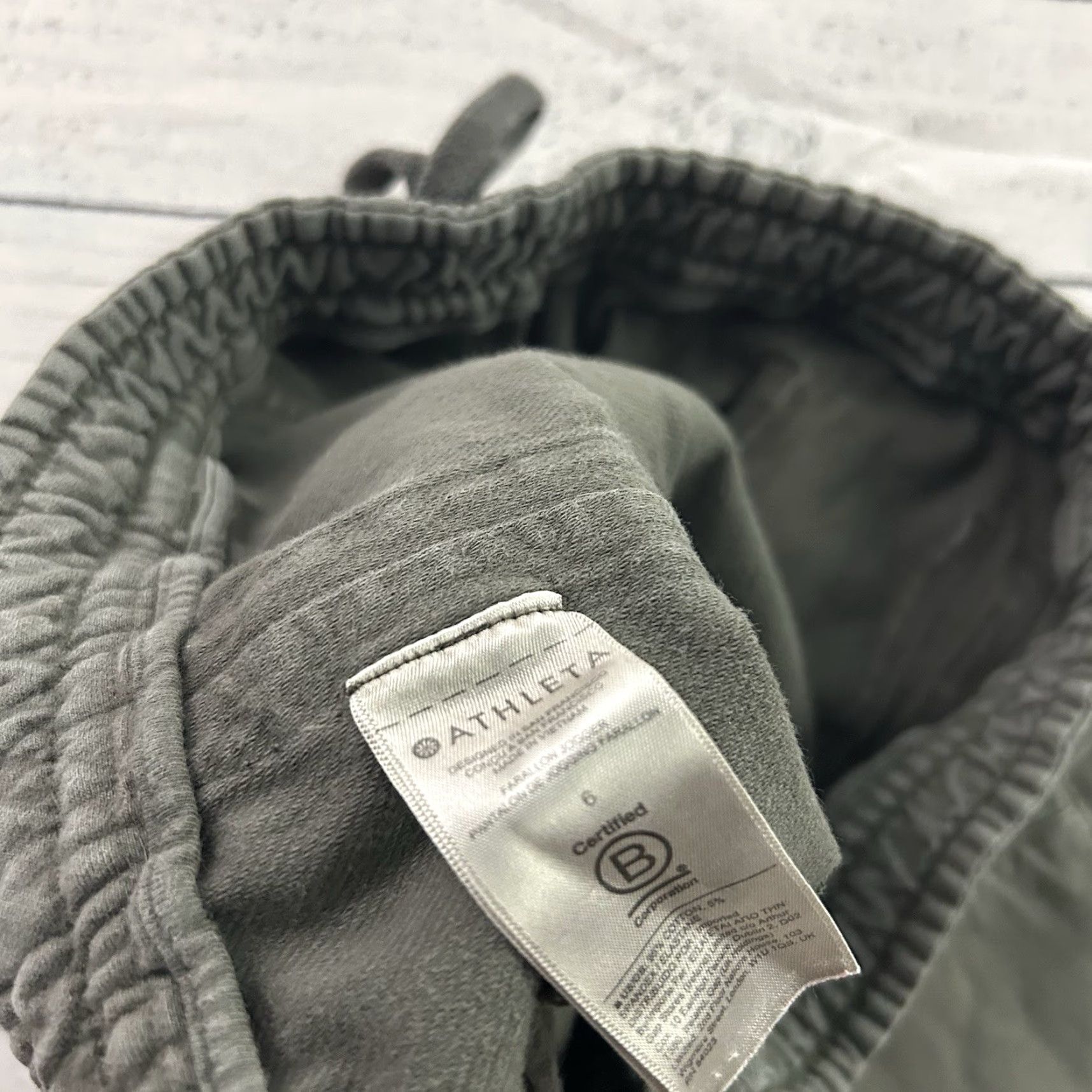 Athleta Athleta Farallon Jogger Women's 6 Green Brown Sweatshirt Activewear Jogger Women 6 Brown Green Athleta Farallon Jogger Womens Sweatshirt Activewear Size 28" / US 6 / IT 42 - 5 Thumbnail