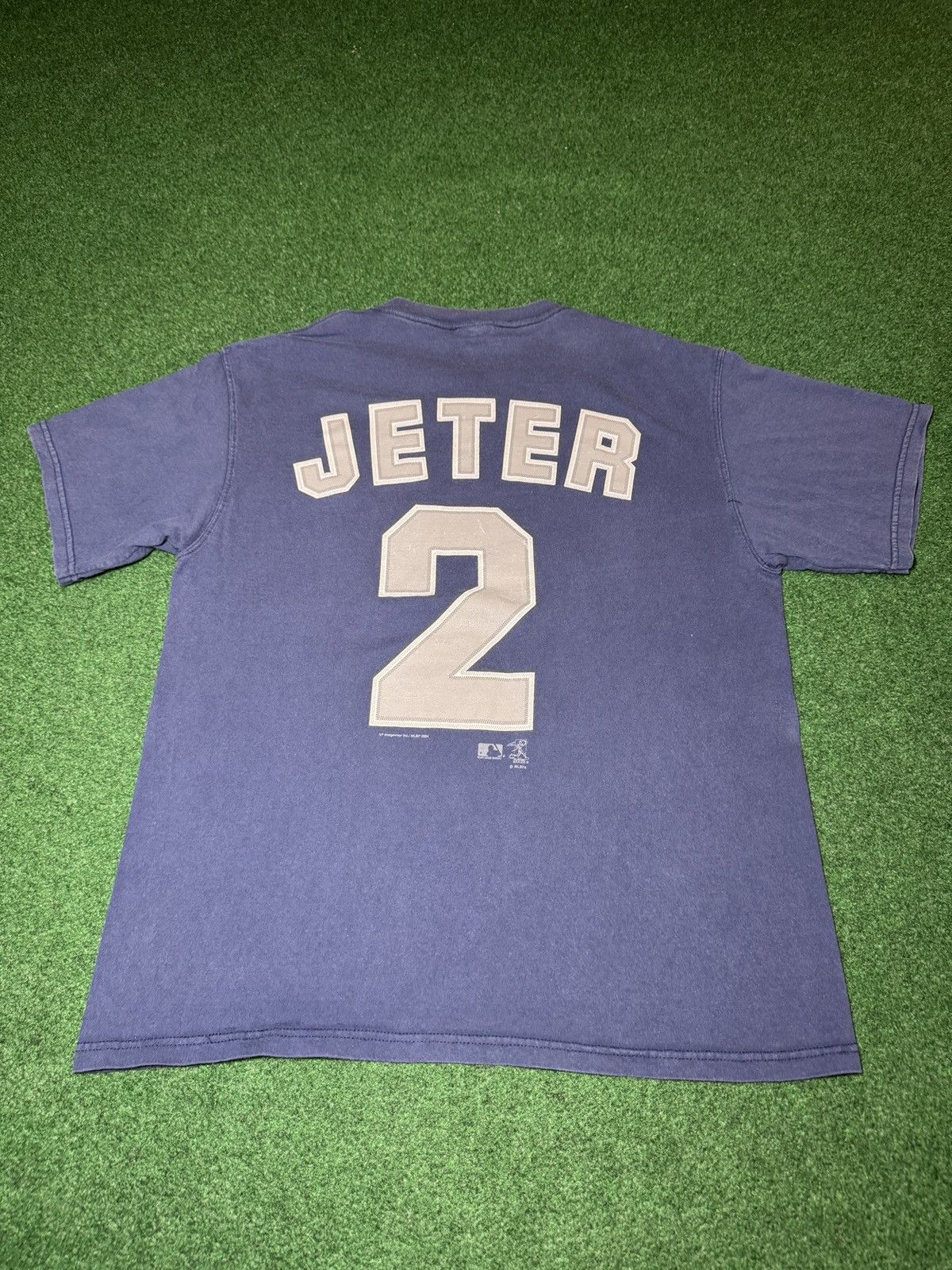 Vintage Derek Jeter Yankees MLB New York Baseball Vintage L T Shirt Size US L / EU 52-54 / 3 - 1 Thumbnail