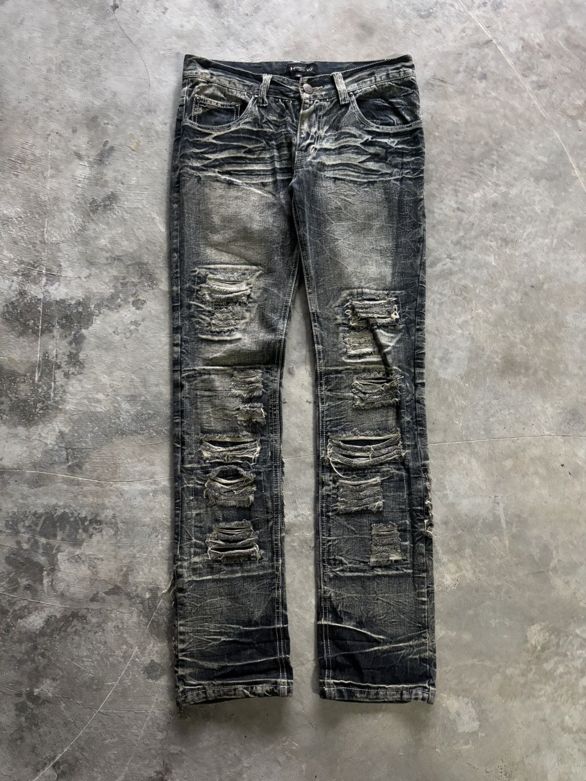 Hysteric Glamour DISTRESSED LOWBOX WHISKERED WASH JAPANESE DENIM SLIM GRUNGE Size US 31 - 1 Thumbnail