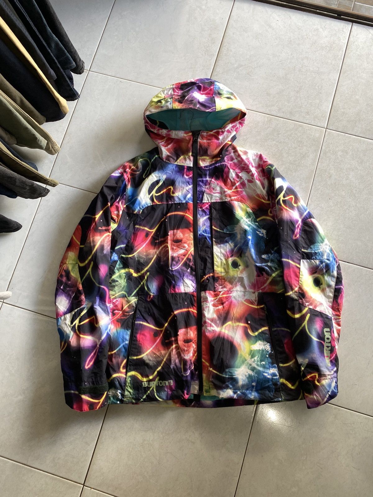 BURTON - Burton analog camo バートン アナログ 迷彩ウェア17/18 Analog × Burton Analog Camo Snowboarding Jacket Size Medium