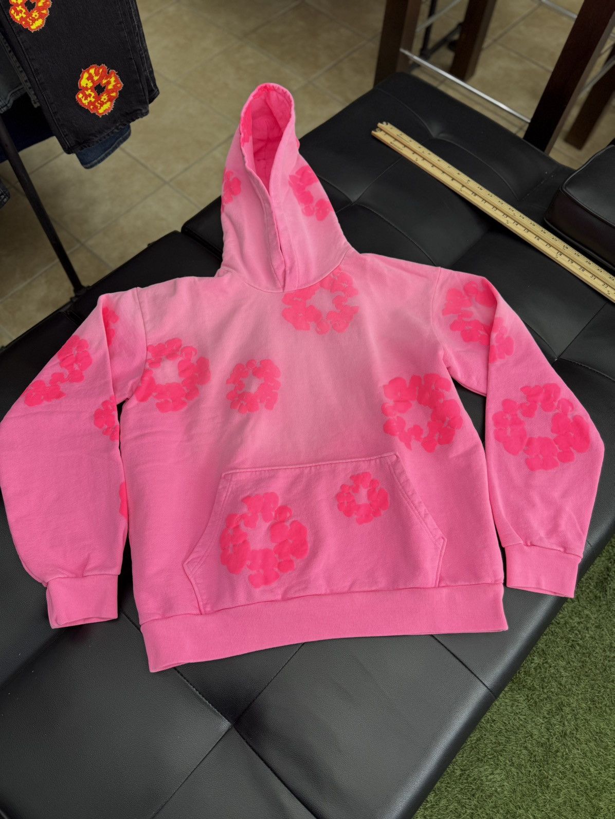 DENIM TEARS Denim Tears Pink 2025 Cotton Wreath Hoodie M (NEW) Size US M / EU 48-50 / 2 - 2 Thumbnail