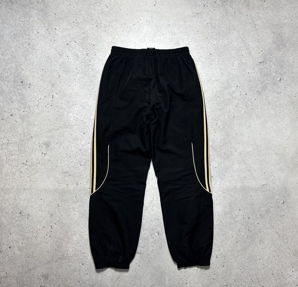 Adidas Adidas Germany Team Nylon Baggy Track Pants Football Size US 34 / EU 50 - 8 Thumbnail