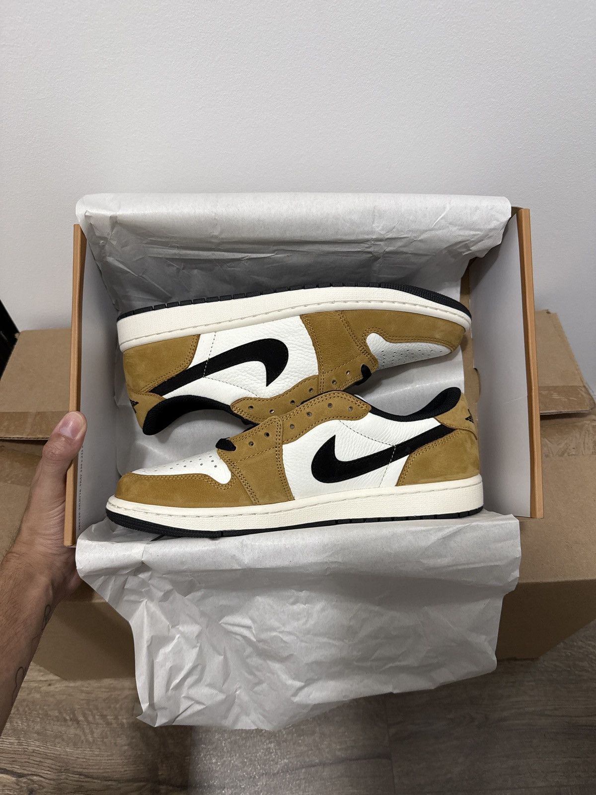Jordan Brand Jordan 1 Low OG Rookie of the Year Size US 11 / EU 44 - 1 Thumbnail