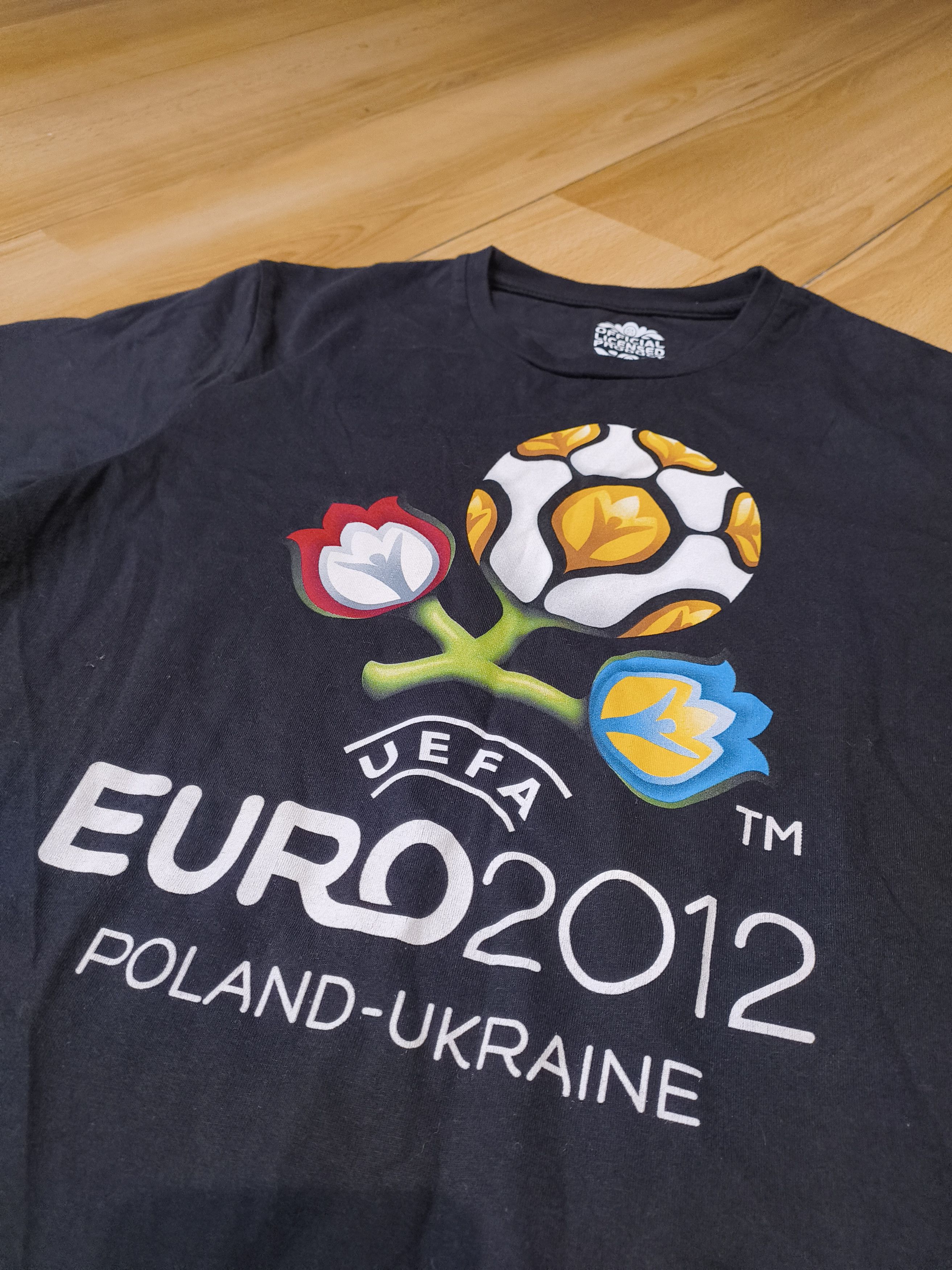 UEFA T-shirt Euro 2012 Ukraine Poland Size US M / EU 48-50 / 2 - 2 Thumbnail