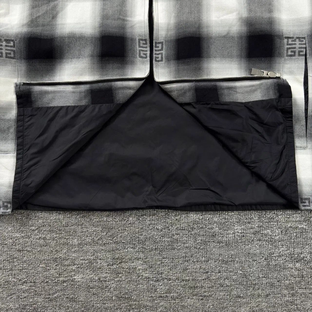 Givenchy Givenchy Plaid Print Hoodie Jacket. Size M / US 6-8 / IT 42-44 - 7 Thumbnail
