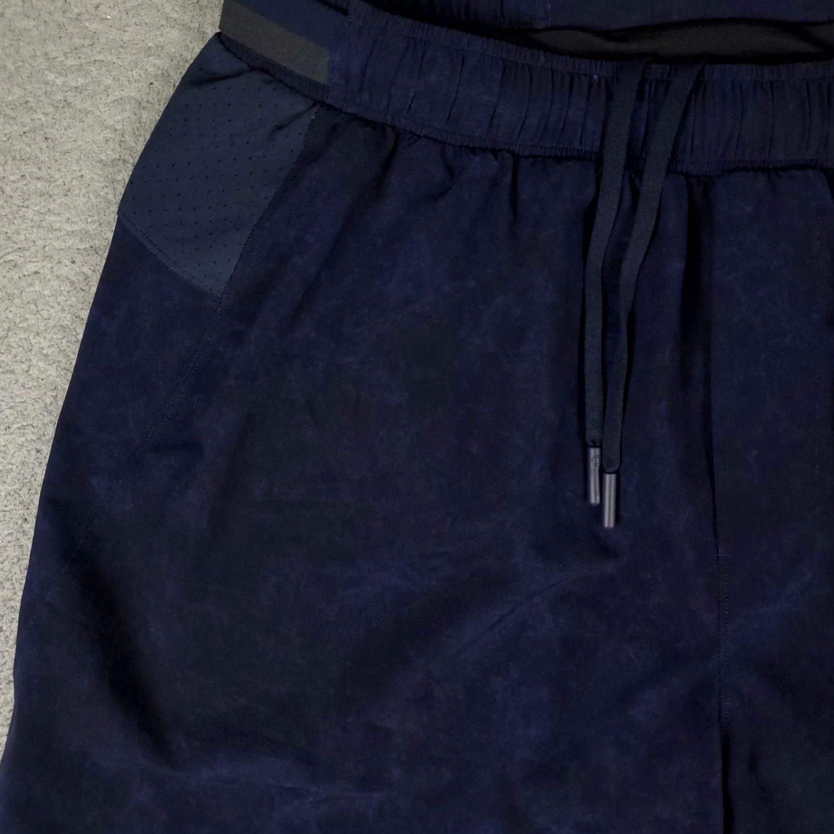 Lululemon Lululemon Shorts Mens Size Large Navy Blue Surge Lined Lace Tie Stretch Athletic Activewear Pockets Regular Size US 33 - 2 Thumbnail