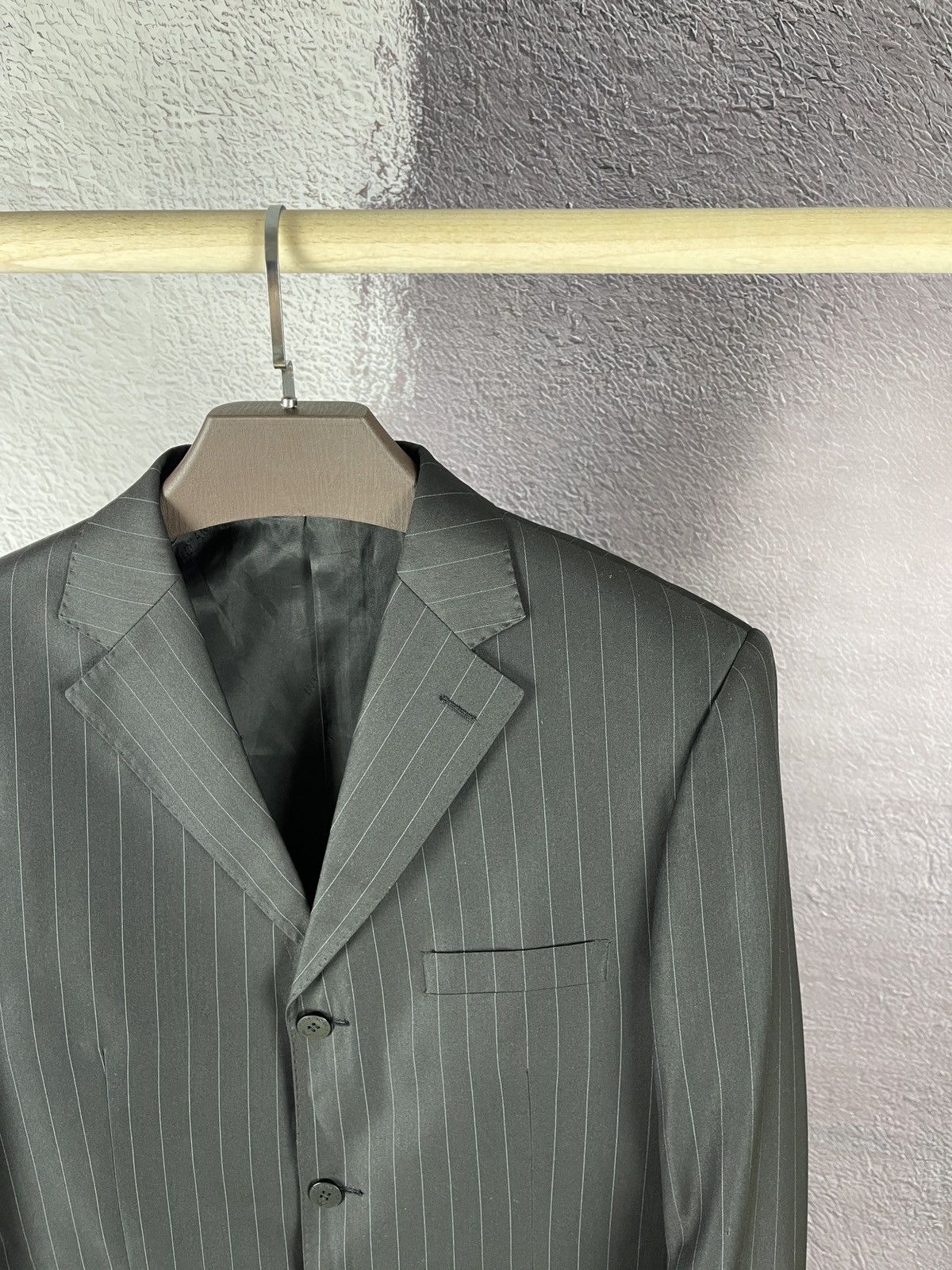 Giorgio Armani Giorgio Armani Le Collezioni vintage wool striped blazer Size 44R - 4 Thumbnail