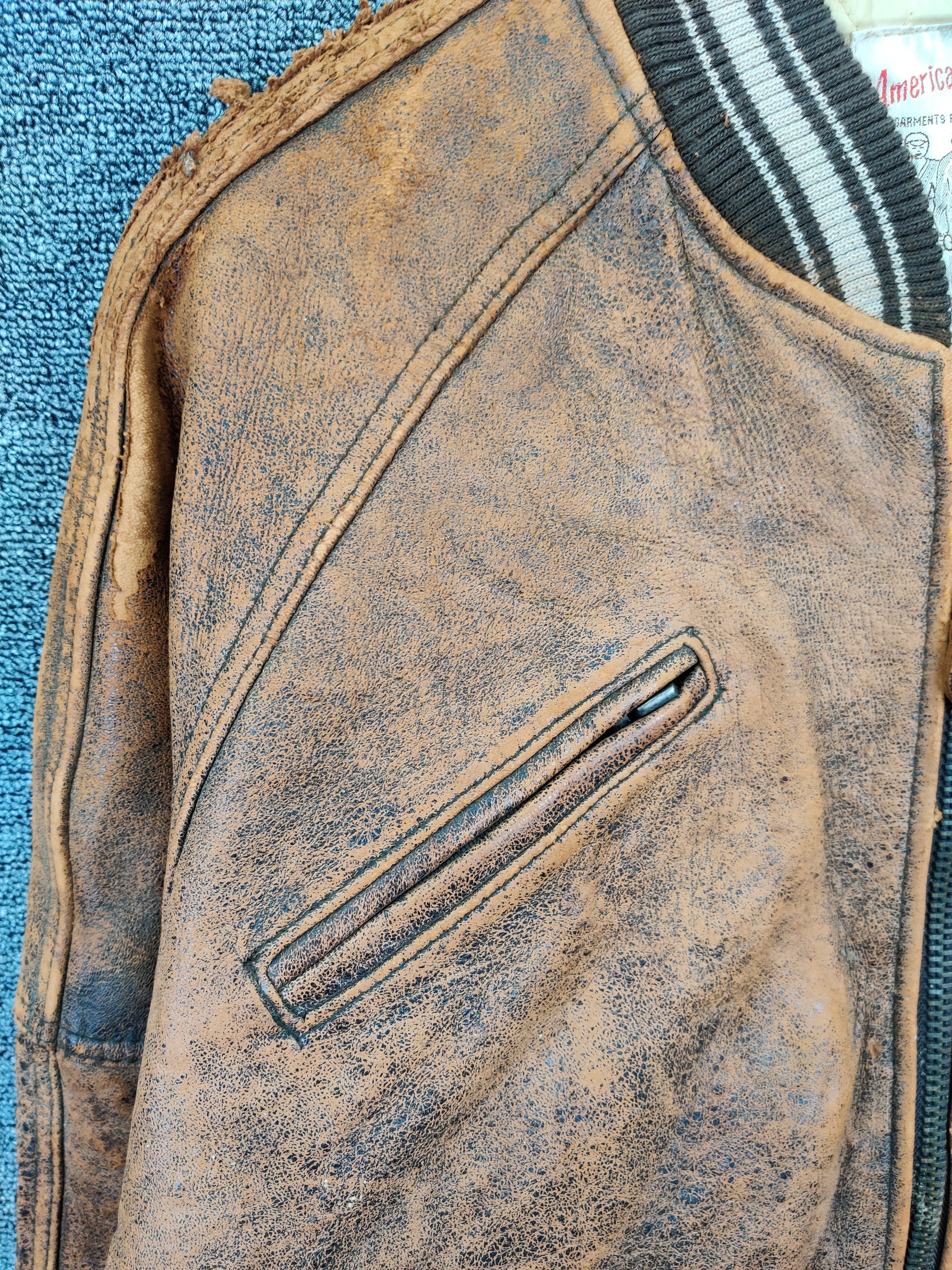 Avirex Thrashed Vintage 90s Avirex USA Varsity Leather Jacket Size US XS / EU 42 / 0 - 8 Thumbnail