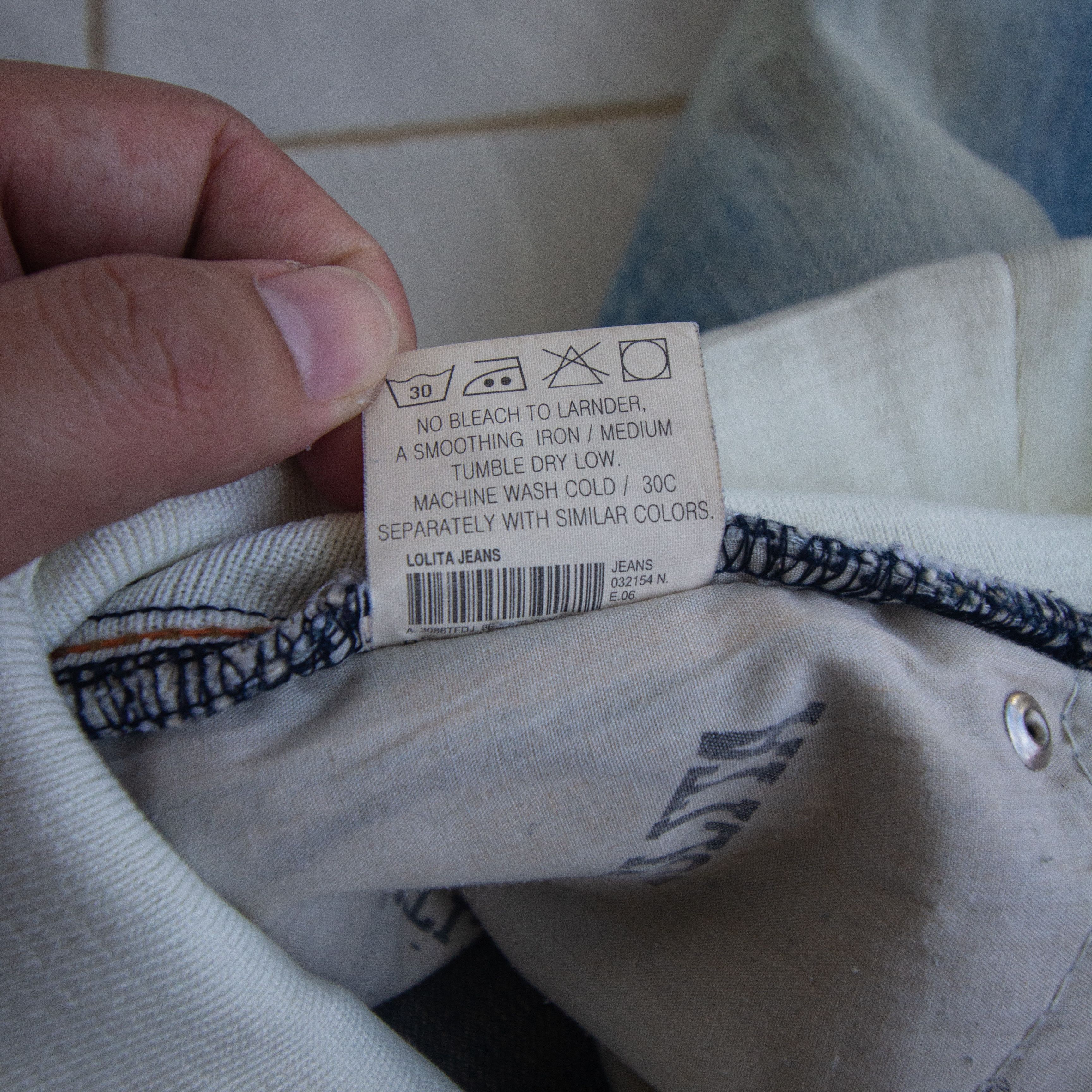 Japanese Brand Lolita Whale Tail Size US 31 - 11 Thumbnail