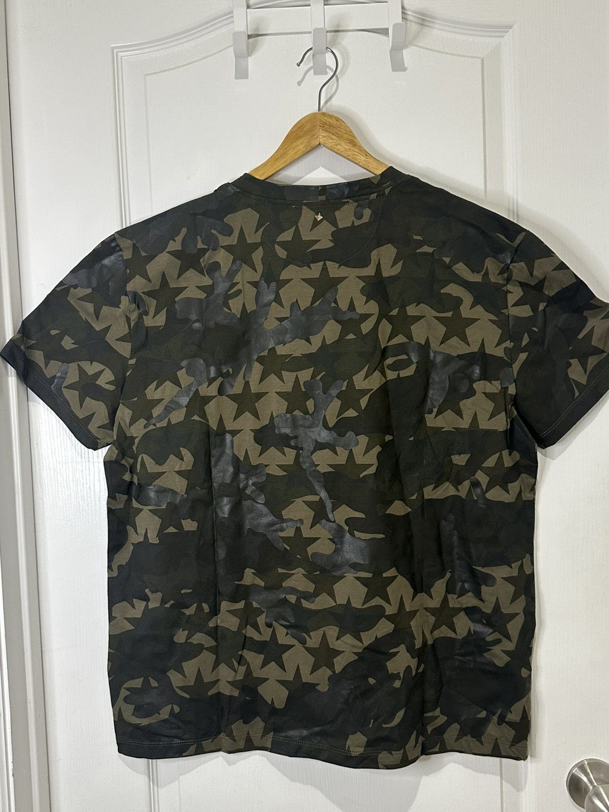 Valentino Valentino Camouflage Star Print T-Shirt Size US L / EU 52-54 / 3 - 2 Thumbnail