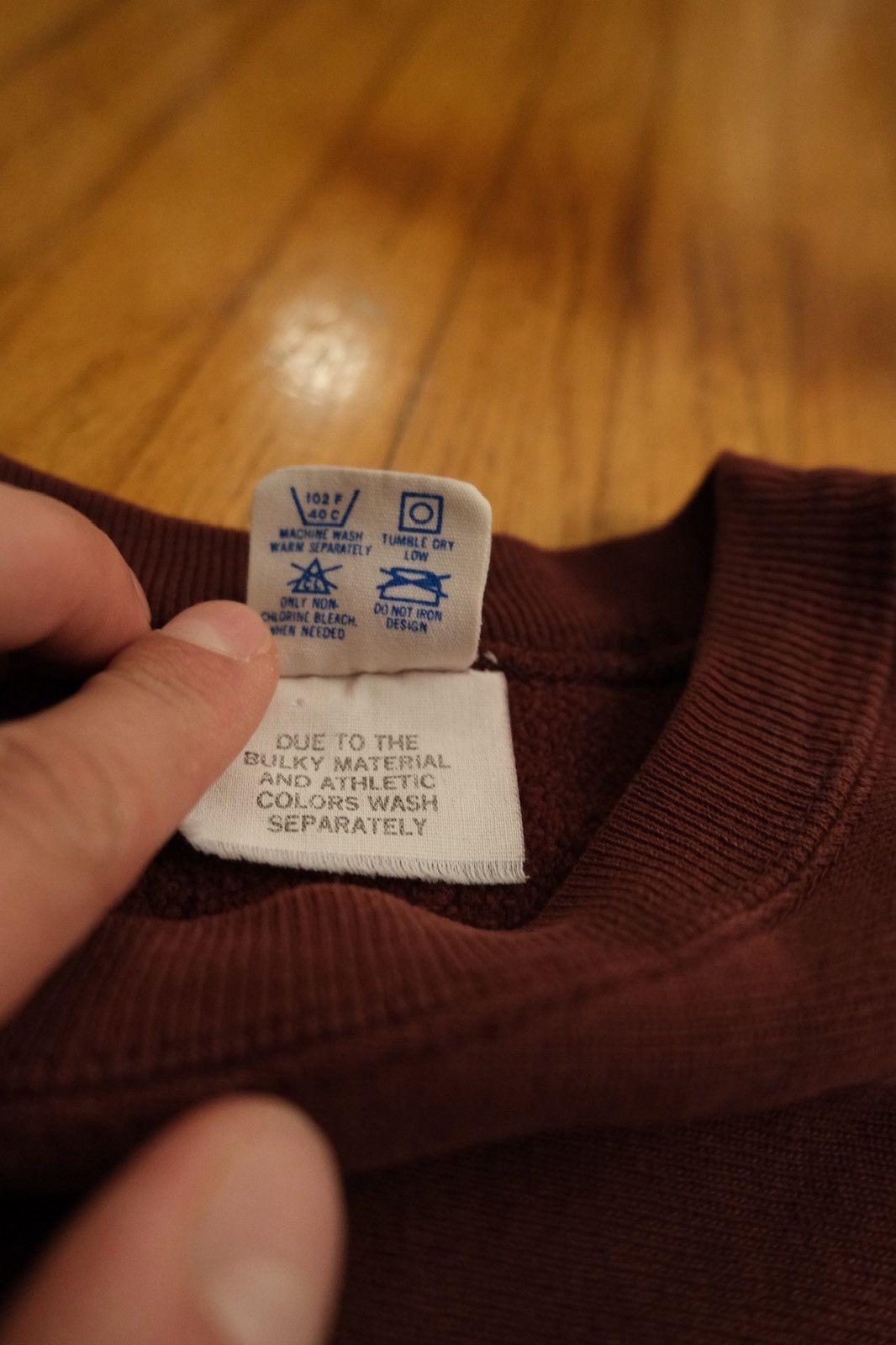Vintage Vintage MIT 1980’s Champion Reverse Weave Size US L / EU 52-54 / 3 - 4 Thumbnail